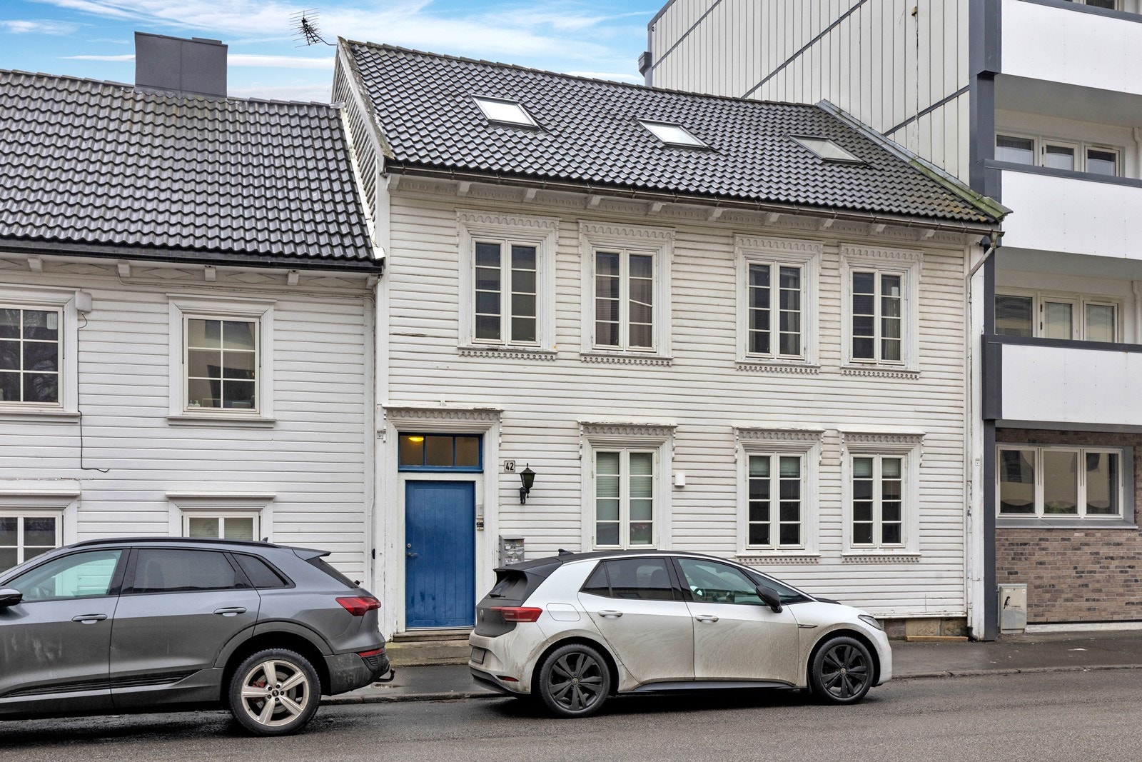 Eiendomsmegler Norge ved Kristian Lossius har gleden av å ønske deg velkommen til Kristian IVs gate 42. Galleribilde