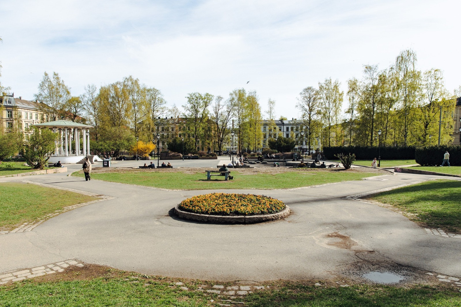 Bydelen er kjent for sin unike stemning, yrende folkeliv og kultur. Galleribilde