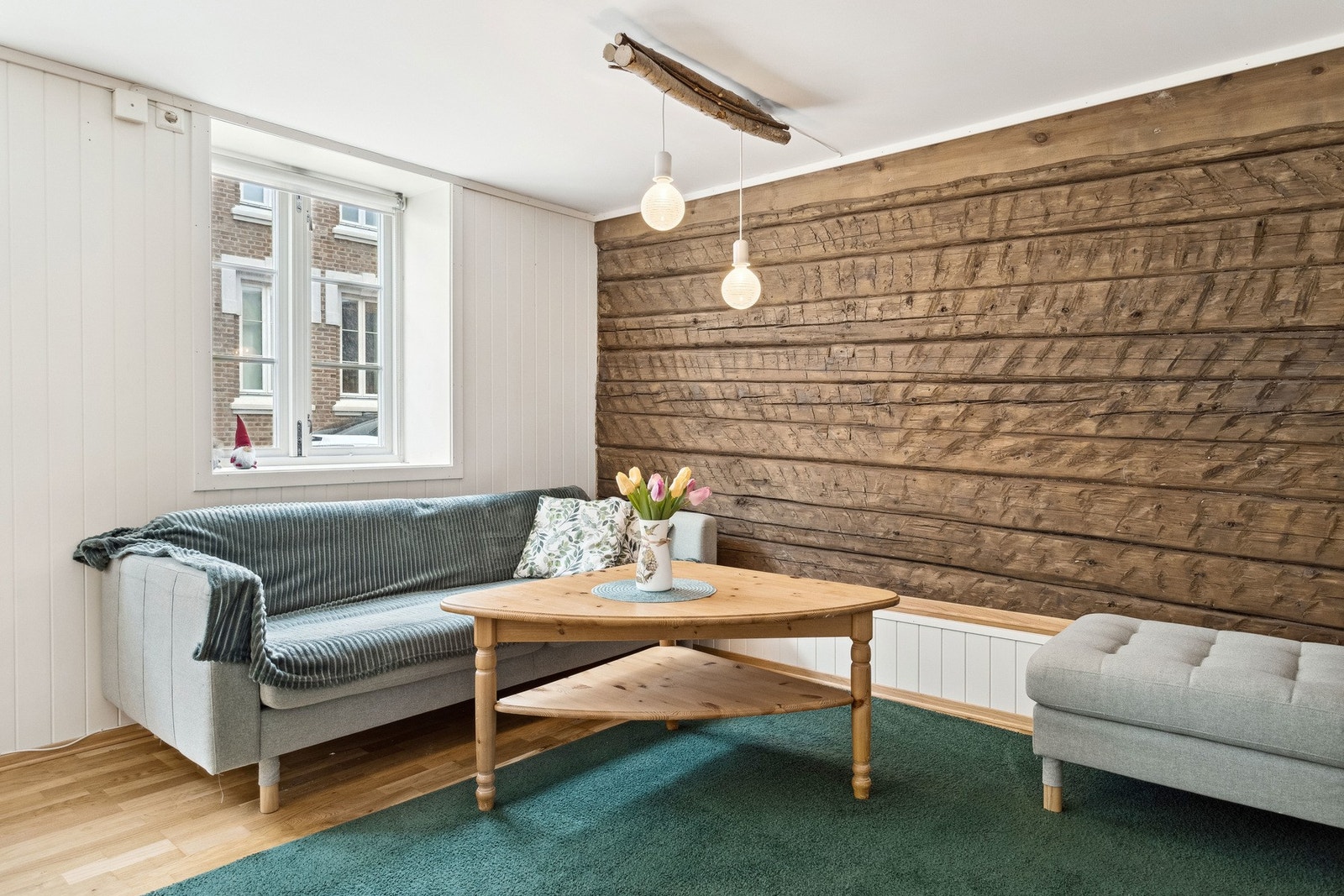 Her får du en lys og fin 3-roms som er lett å innrede og som ligger i ett attraktivt område. Galleribilde