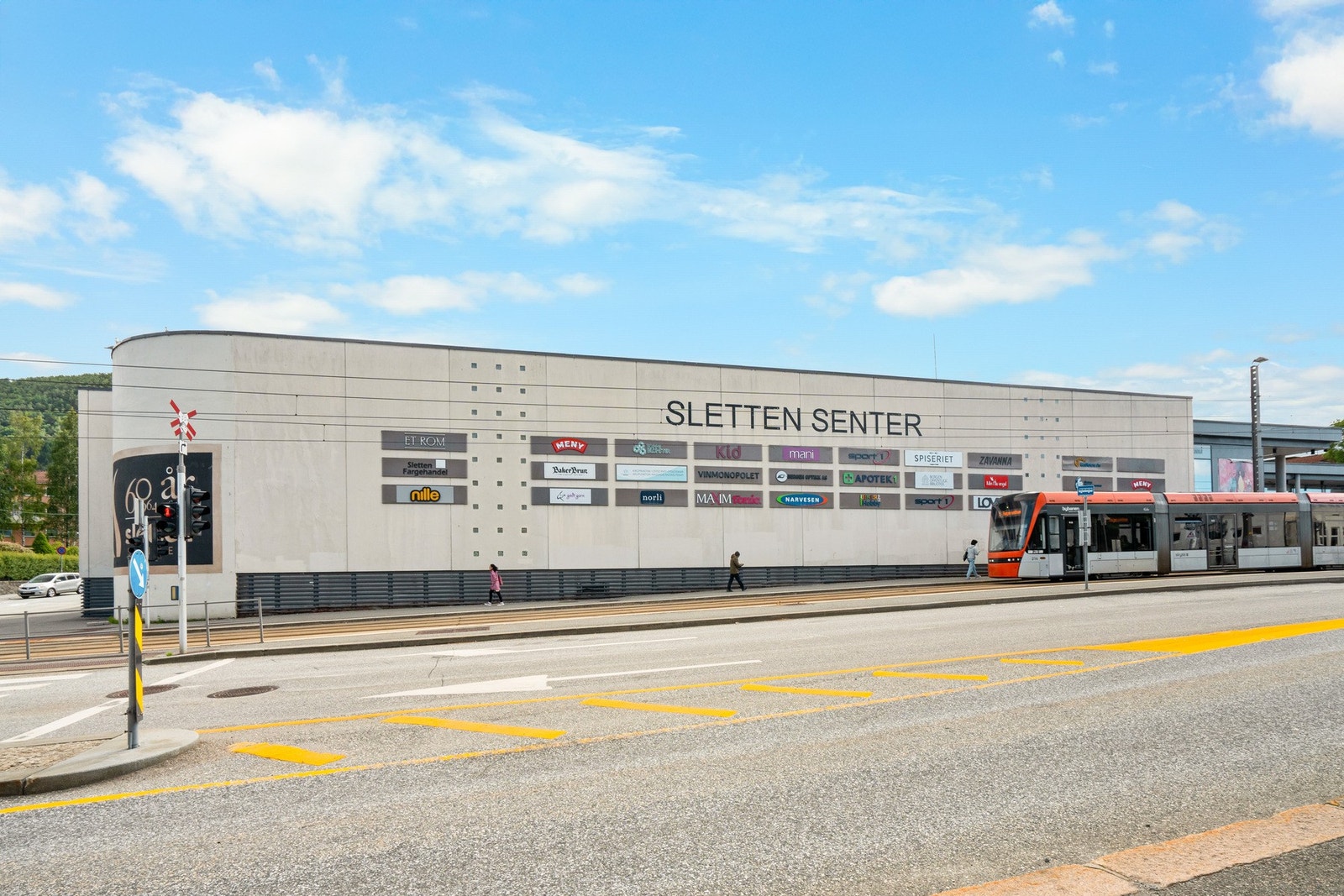 For et bredere handelstilbud ligger Sletten Senter kun en spasertur unna. Galleribilde