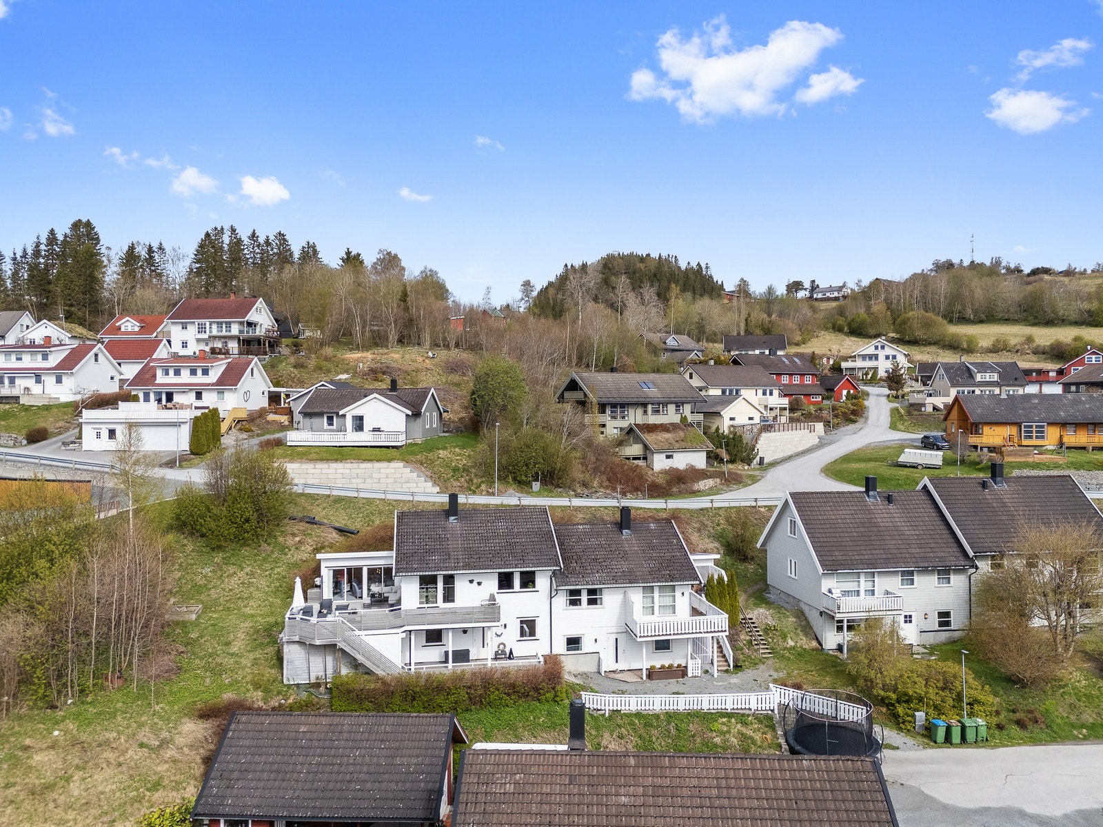 Kvistadbakkan på Straumen - et område som er godt tilpasset både barnefamilier og voksne. Galleribilde