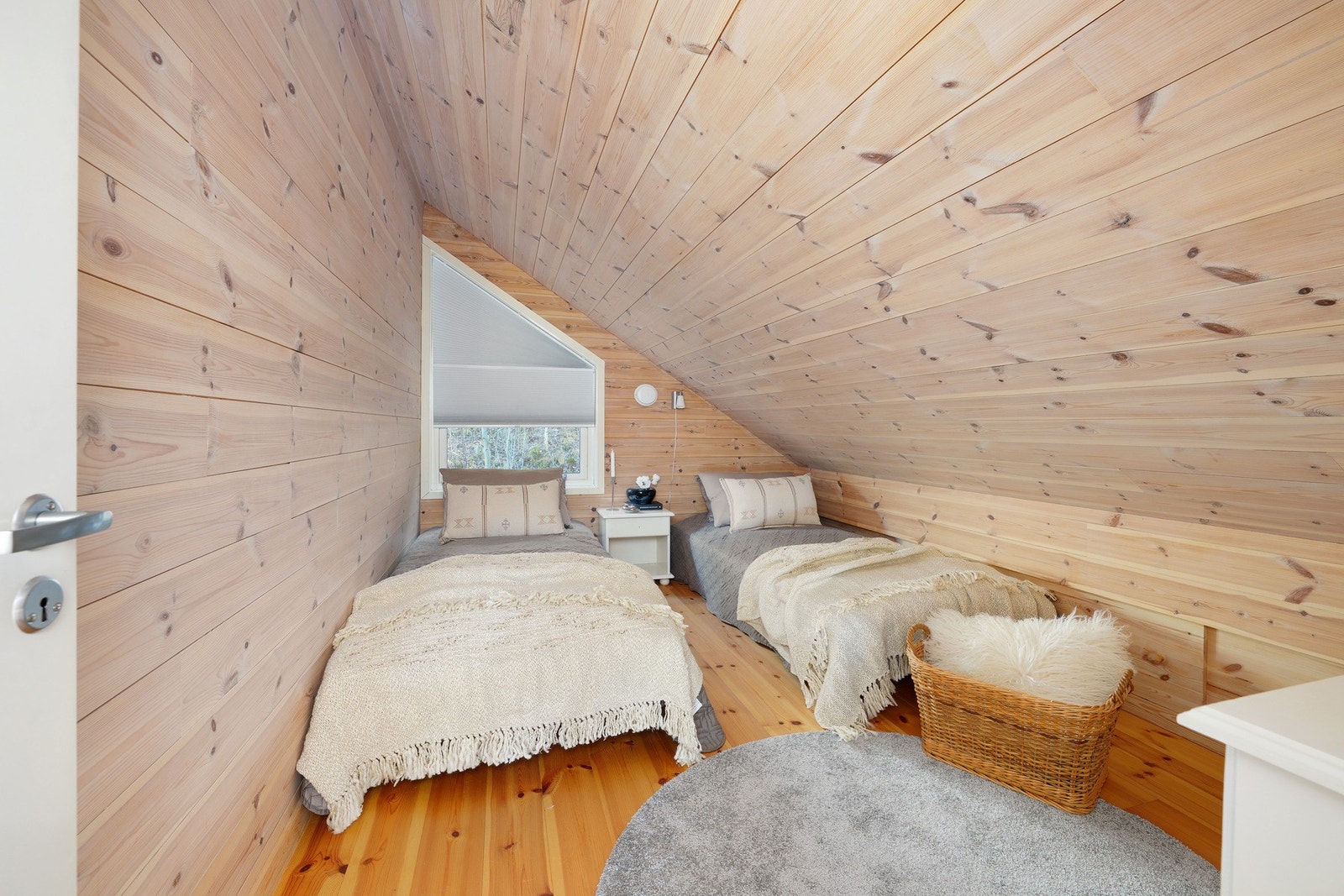 Soverom på loft. Galleribilde