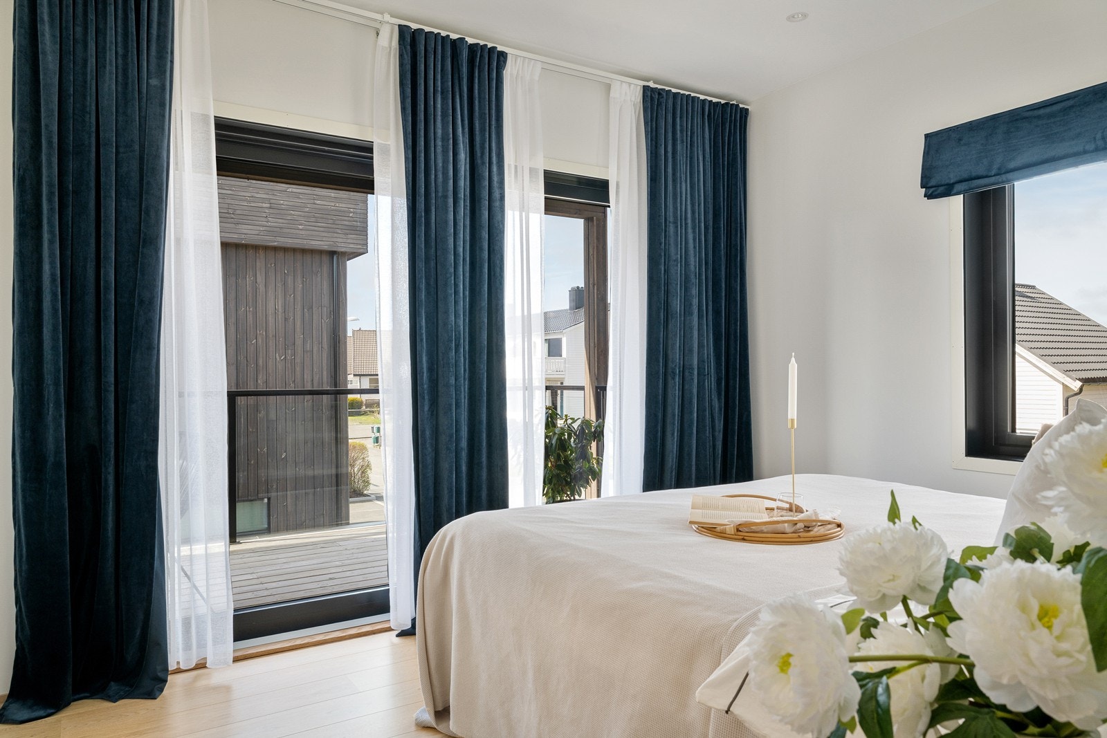 Lekkert foreldresoverom som gir hotellfølelse. Galleribilde
