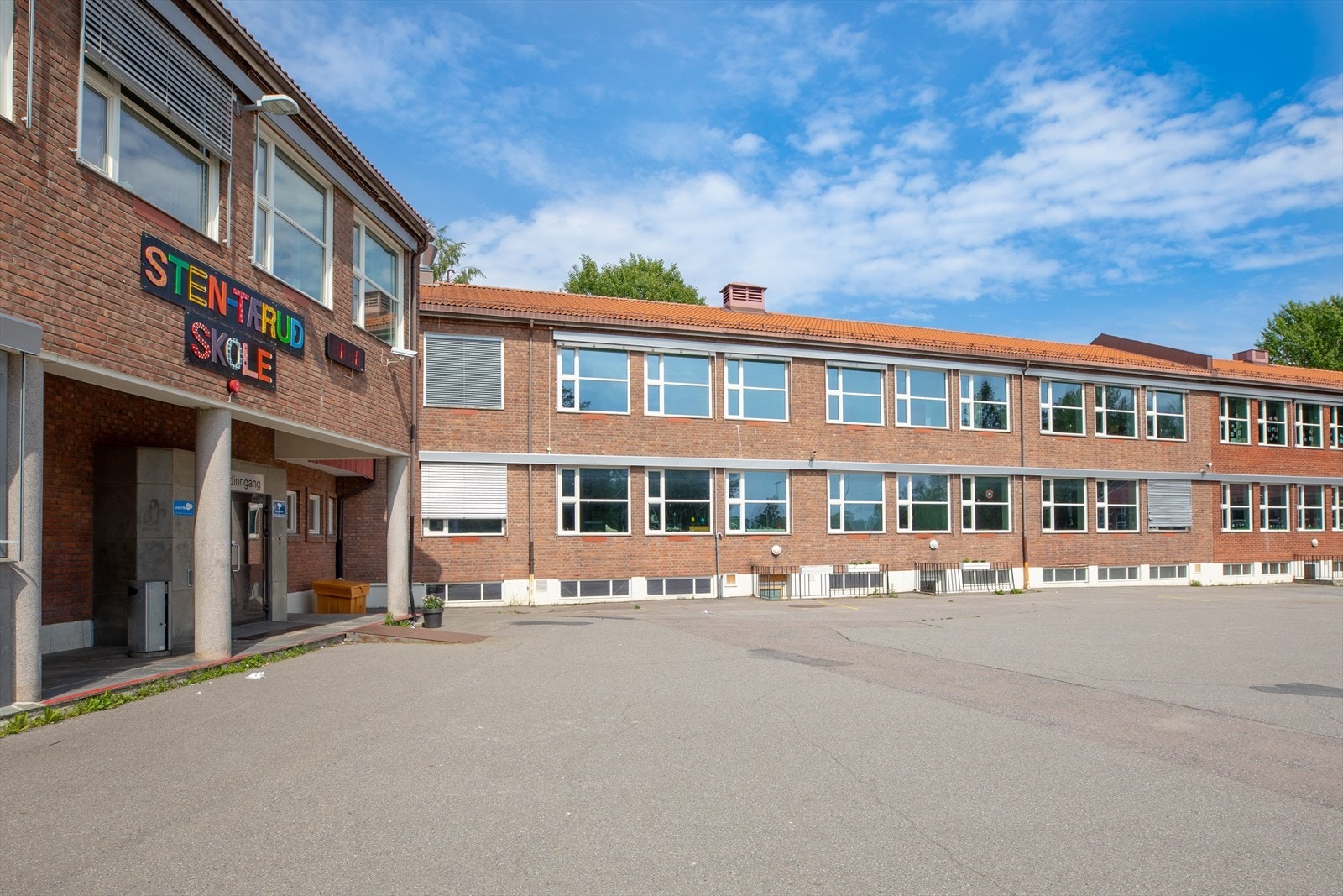 Sten-Tærud skole. Galleribilde