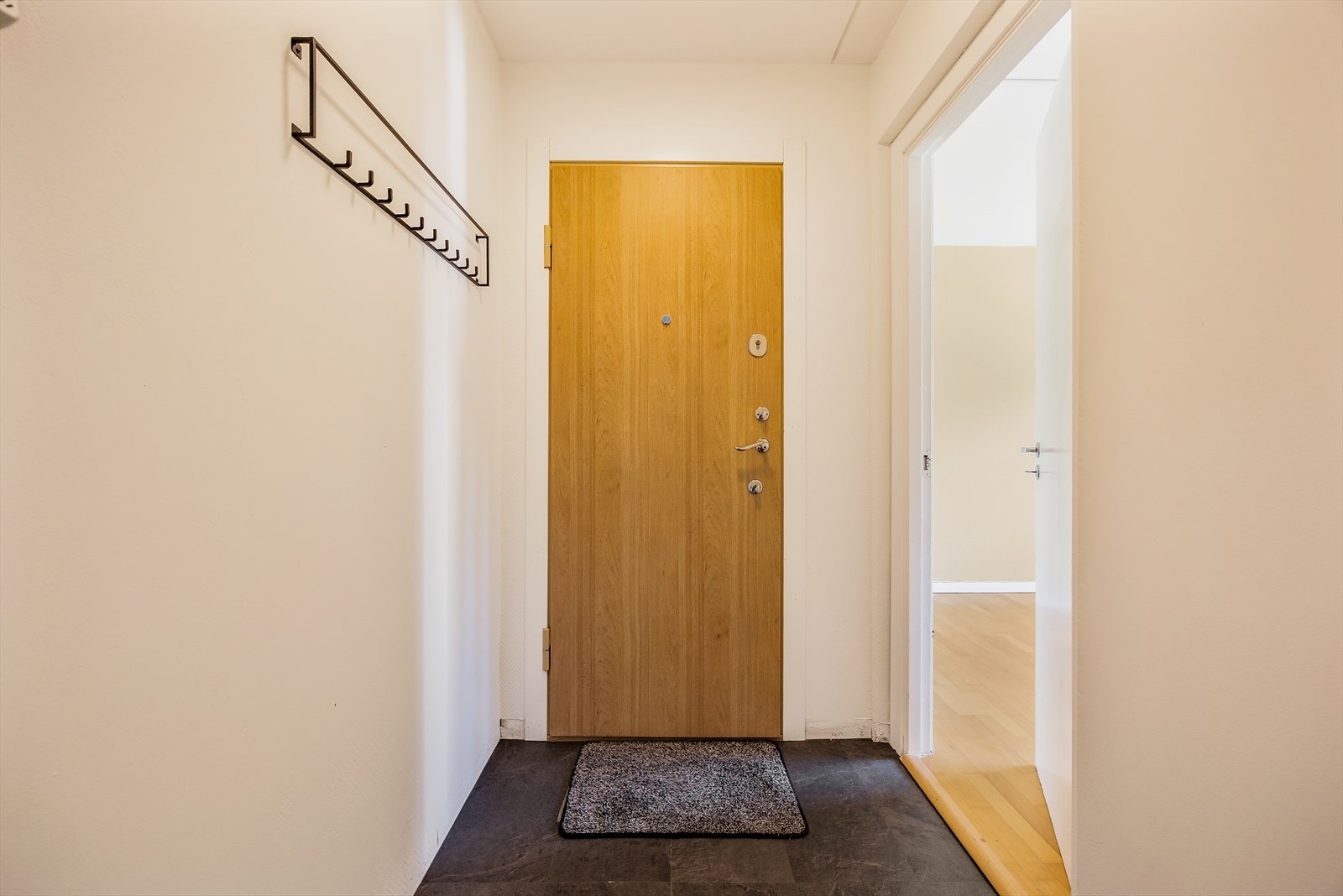 Entréen ønsker deg velkommen inn. Galleribilde