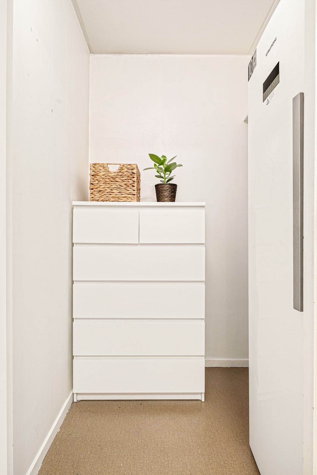 Romslig innvendig bod. Galleribilde