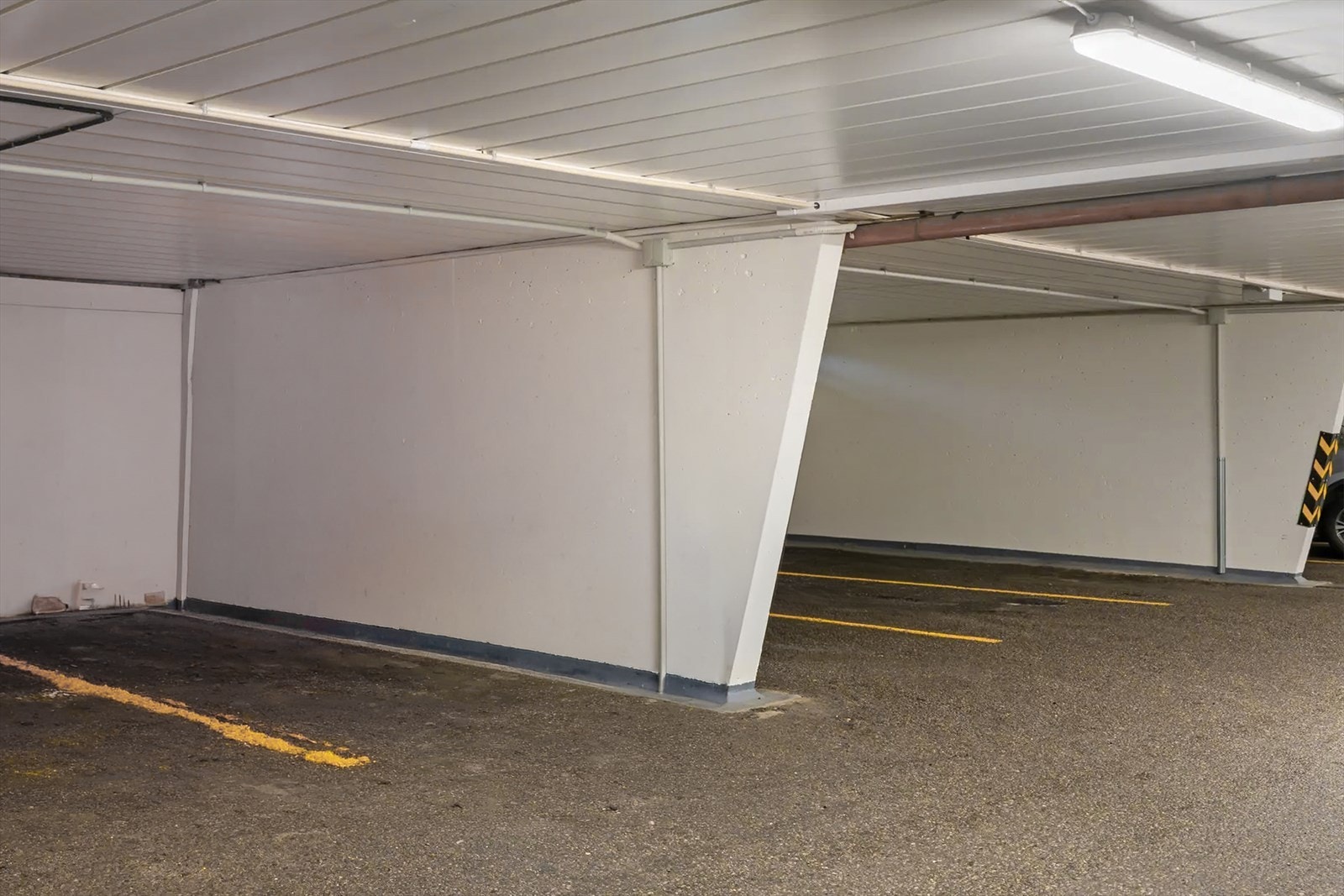 Her får du egen fast garasjeplass. Galleribilde