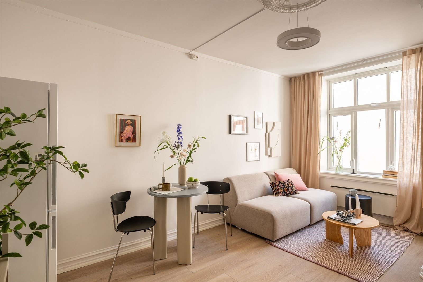 Her får du "i både pose og sekk" med bl.a. utsikt, gode lys- og solforhold og en sjelden god atmosfære, i tillegg til en populær beliggenhet! Galleribilde