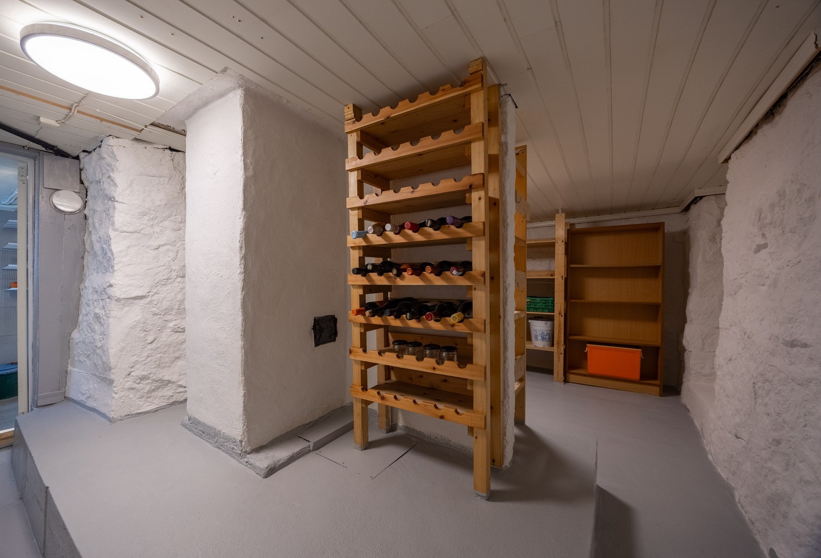 God oppbevaringsplass i bod. Galleribilde