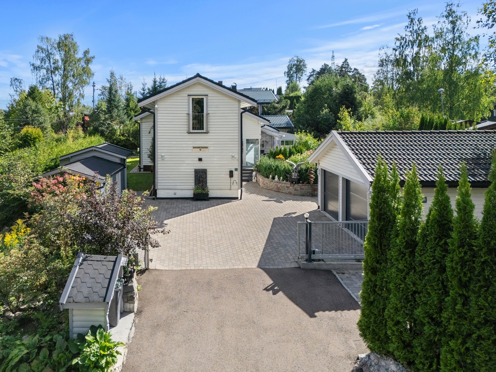 Dette er en frittliggende enebolig med innholdsrik og familievennlig planløsning. Galleribilde
