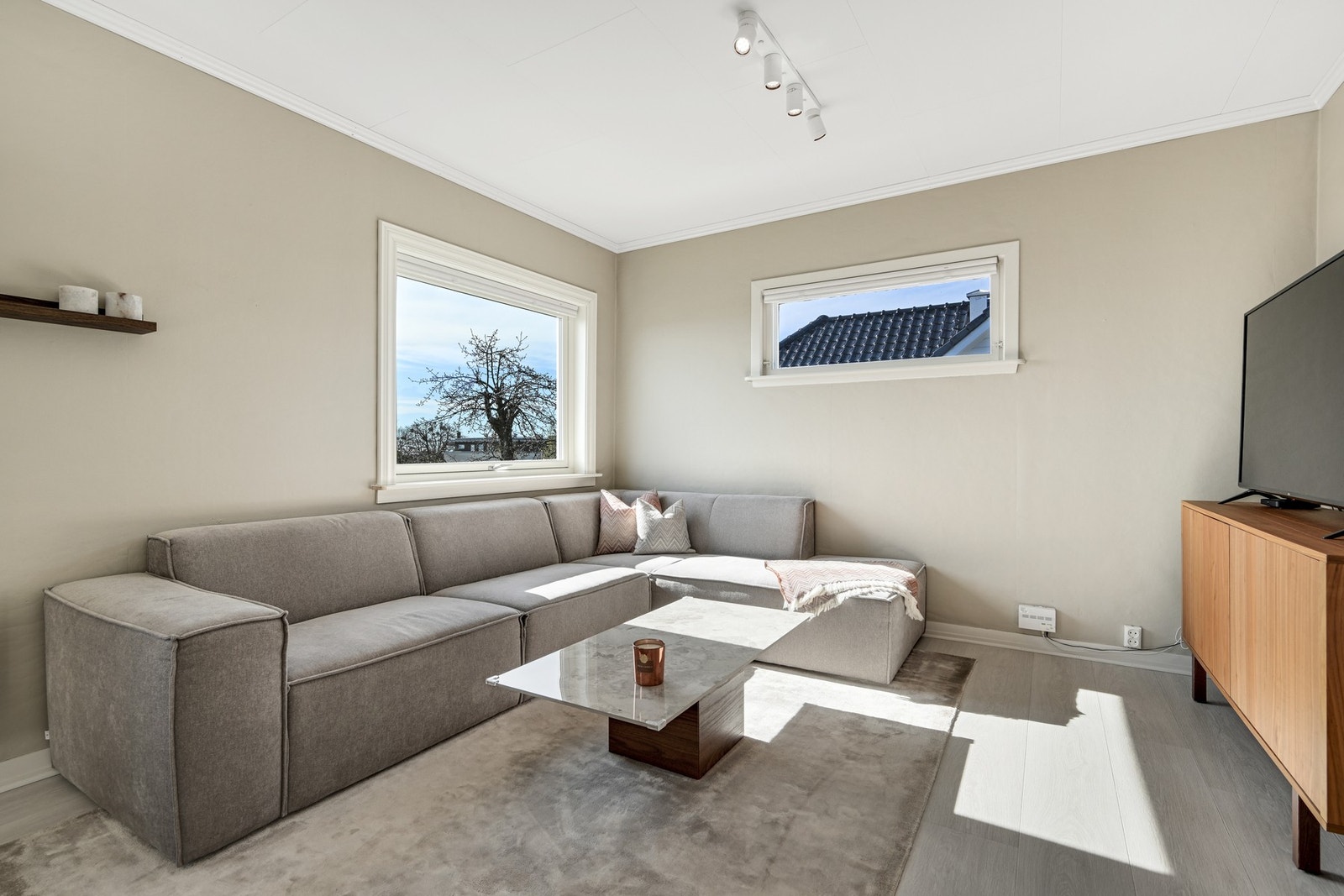 God plass for en skikkelig sofa Galleribilde