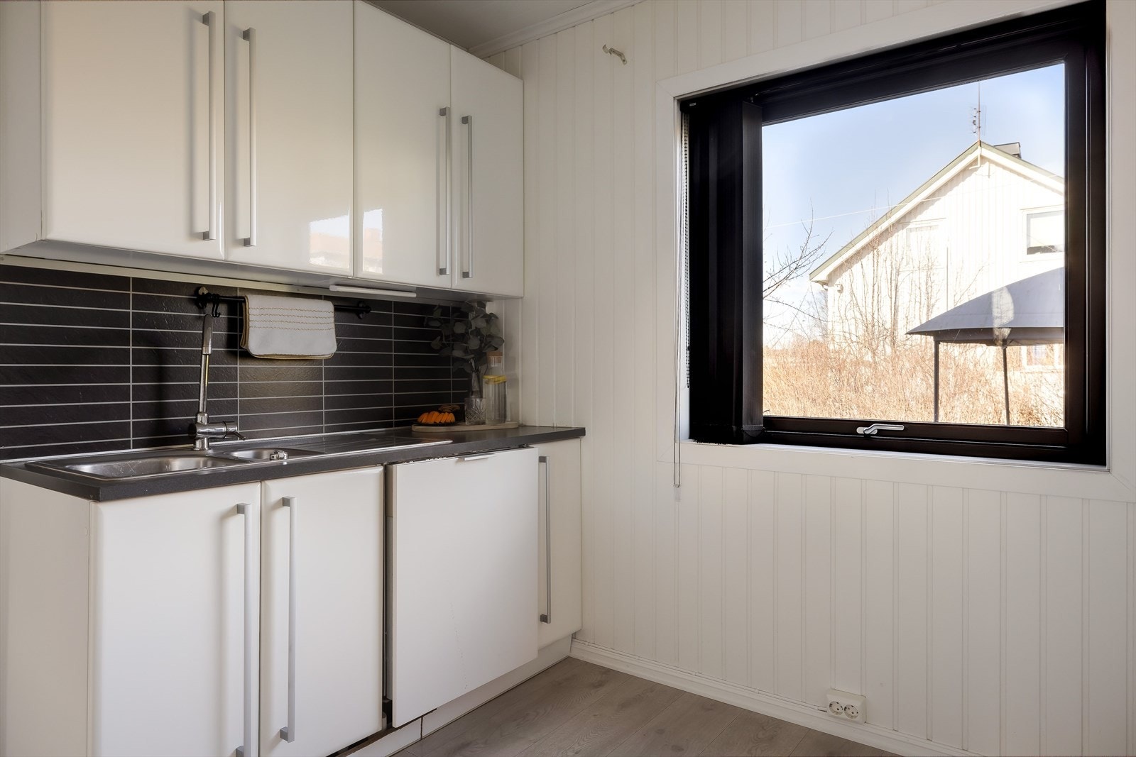 I benkeryggen er det kitchen boards. Galleribilde