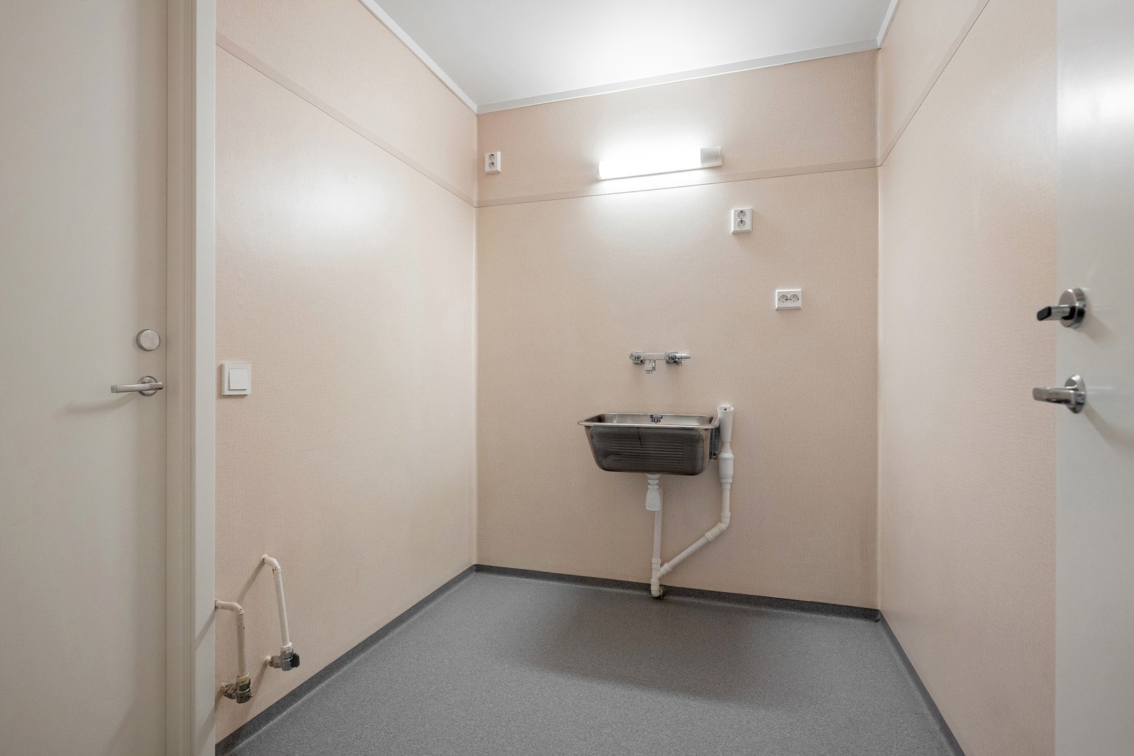 Praktisk, separat vaskerom Galleribilde