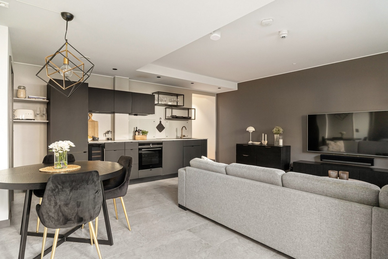 Wessels gate 11 er en ny (fra 2018) og lekker 3-roms leilighet. Galleribilde