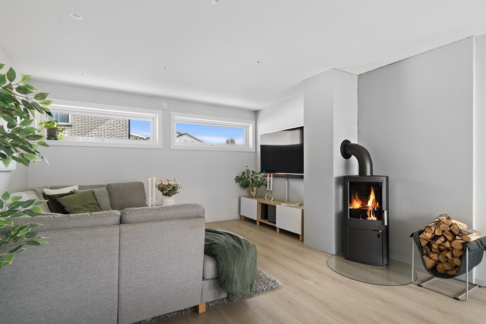 Ildsted og downlights ble etablert i 2014 Galleribilde