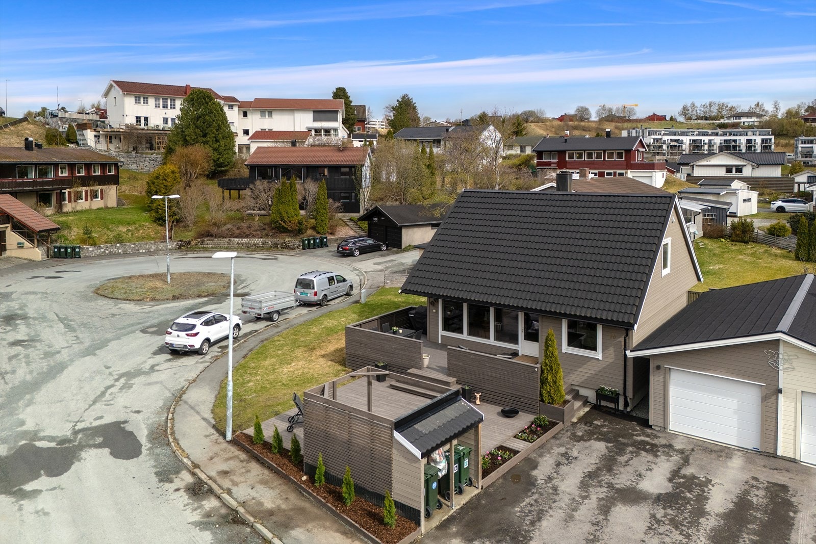 Grova er en blindvei med rundkjøring, trygt og fint for barna i gata Galleribilde
