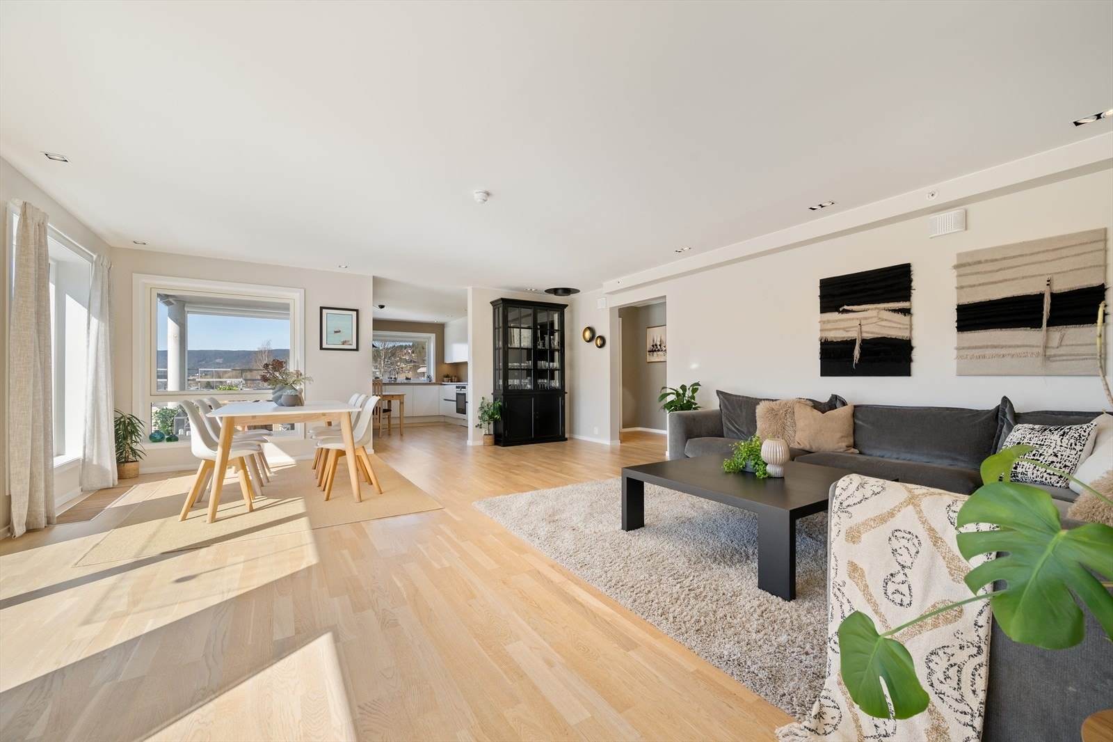 Leiligheten har balansert ventilasjon som sikrer et sunt og godt inneklima. Galleribilde