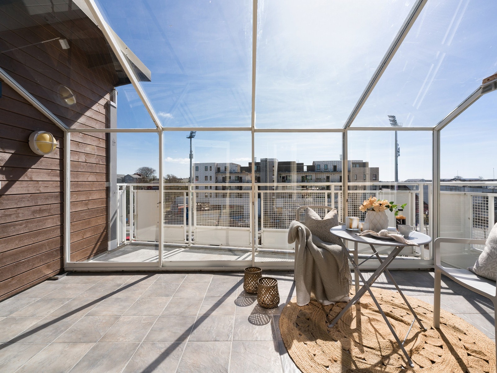 Her har man god plass til en koselig sittegruppe. Galleribilde