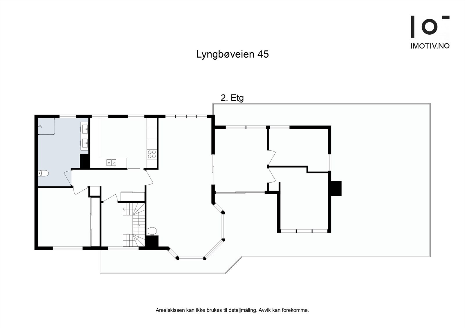 Andre etasje er boligens hovedplan med stue, kjøkken, bad og tre soverom samlet. Bruksarealet for etasjen er 113 m². Galleribilde
