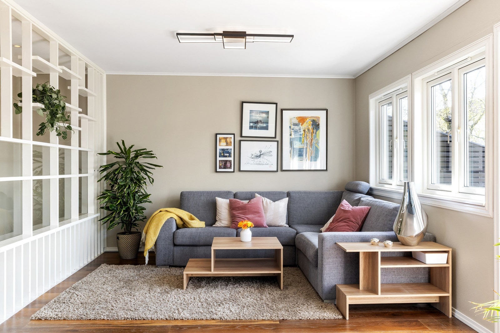 God plass til en hyggelig sofakrok for familien. Galleribilde
