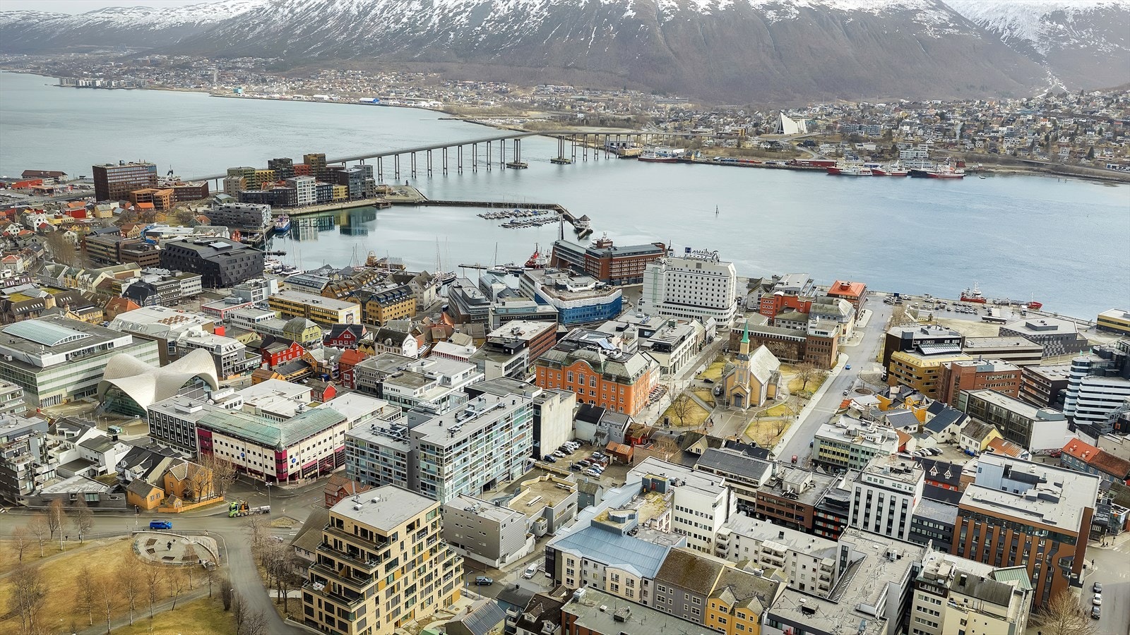 Like i nærheten ligger Kongsparken og Kirkeparken, som byr på fine muligheter for avkobling og frisk luft. Galleribilde