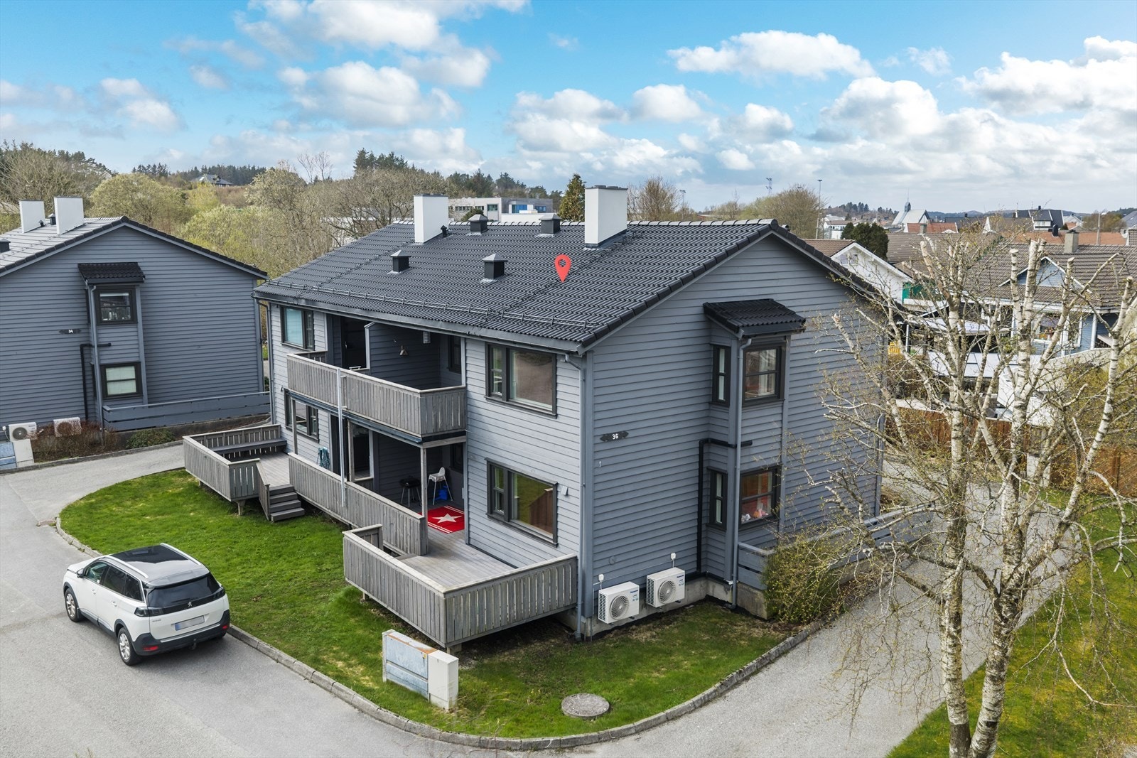 Velkommen til Favnamyrvegen 36! Presentert av Eiendomsmegler 1 v/Tonje Krakk, Foto: Vestbris Galleribilde