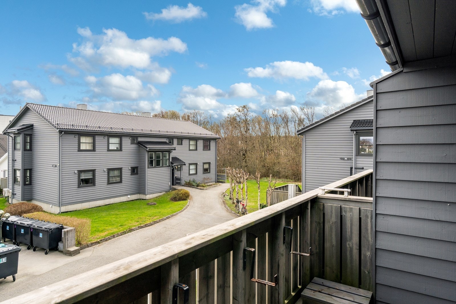 Borettslaget har fellesarealer og en sentral beliggenhet på Stangeland. Galleribilde