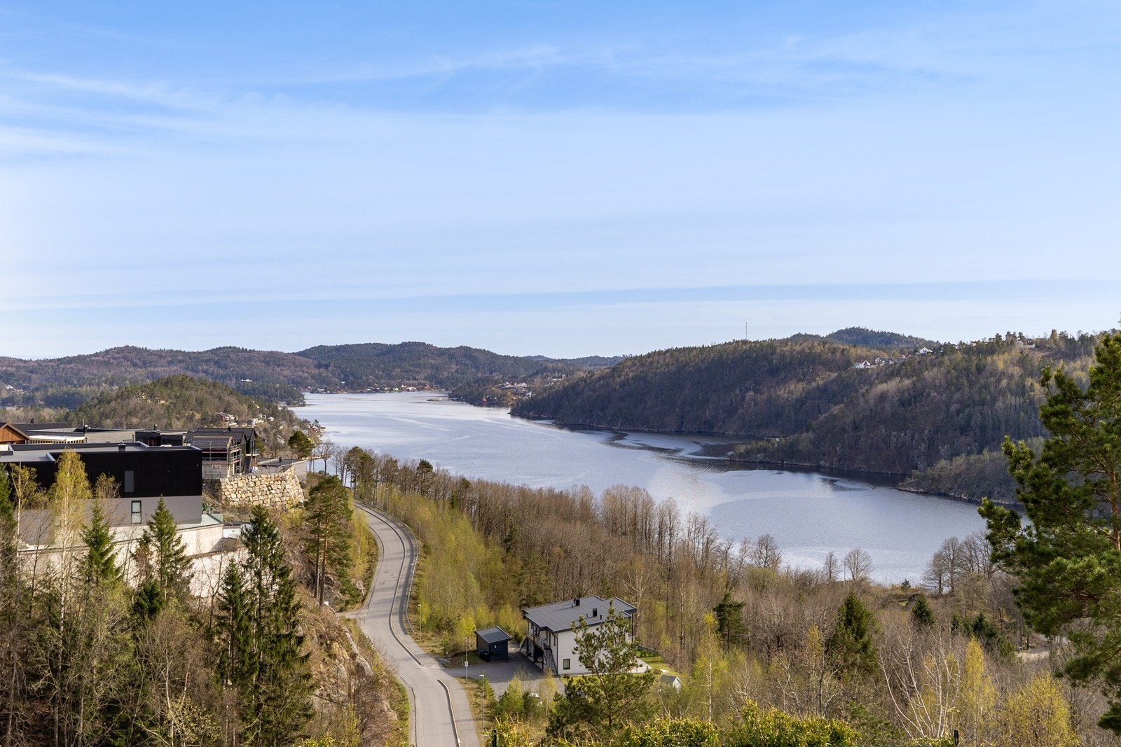 Bli med meg på visning og opplev denne fantastiske utsikten! Velkommen! Galleribilde