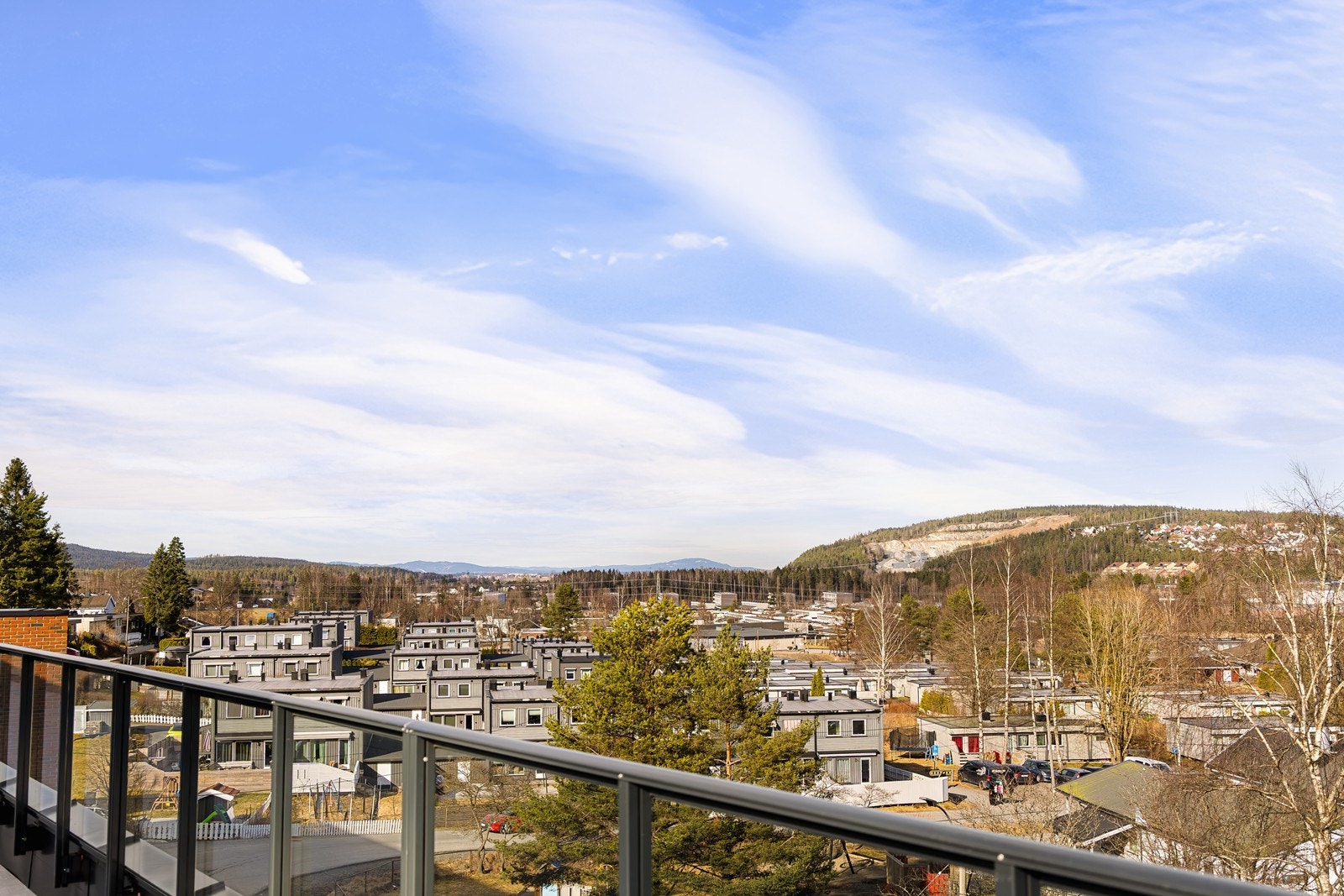 Utiskt fra svalgangen. Galleribilde