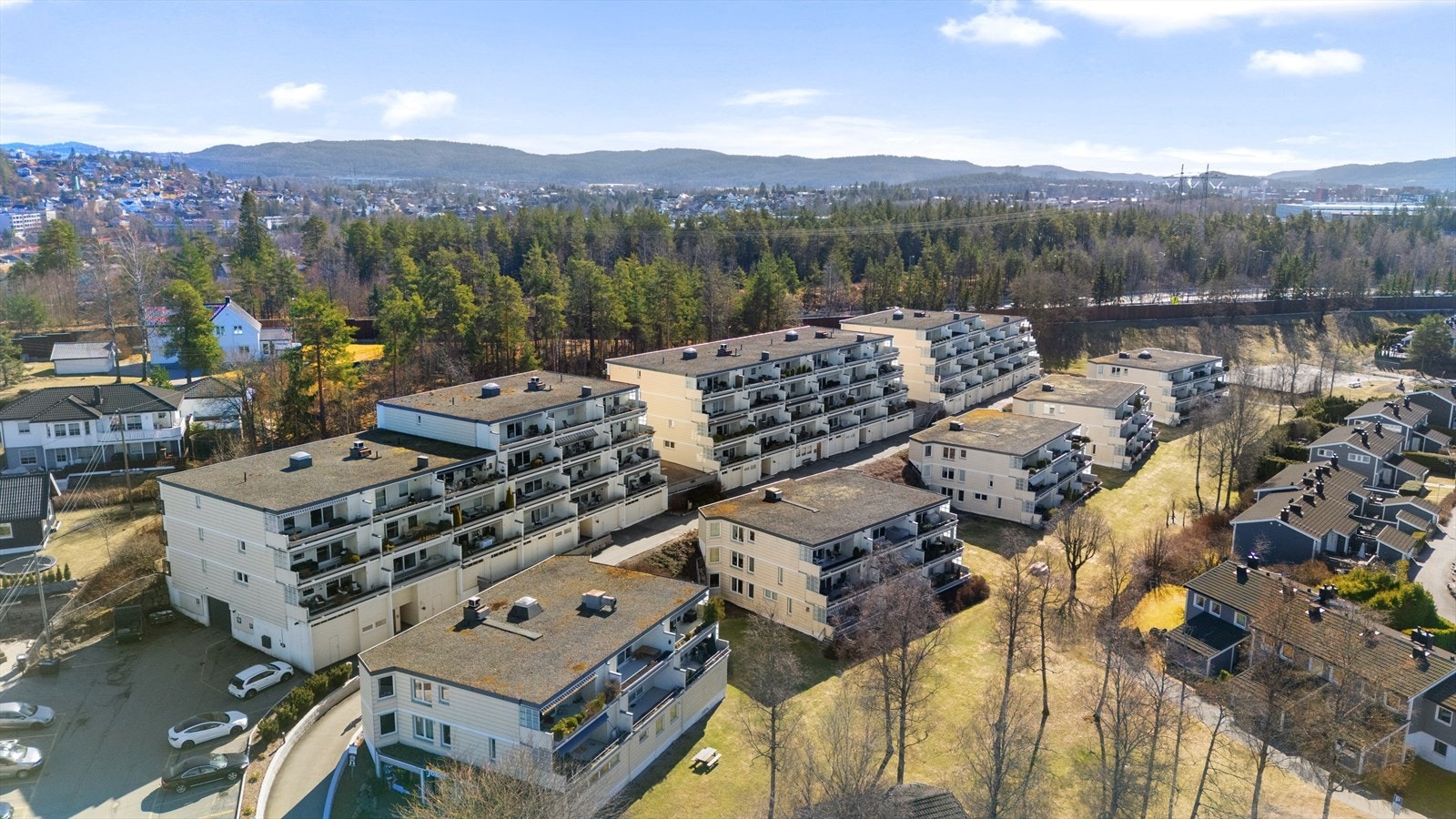 Her bor dere i et landlig men sentralt boligområde. Galleribilde