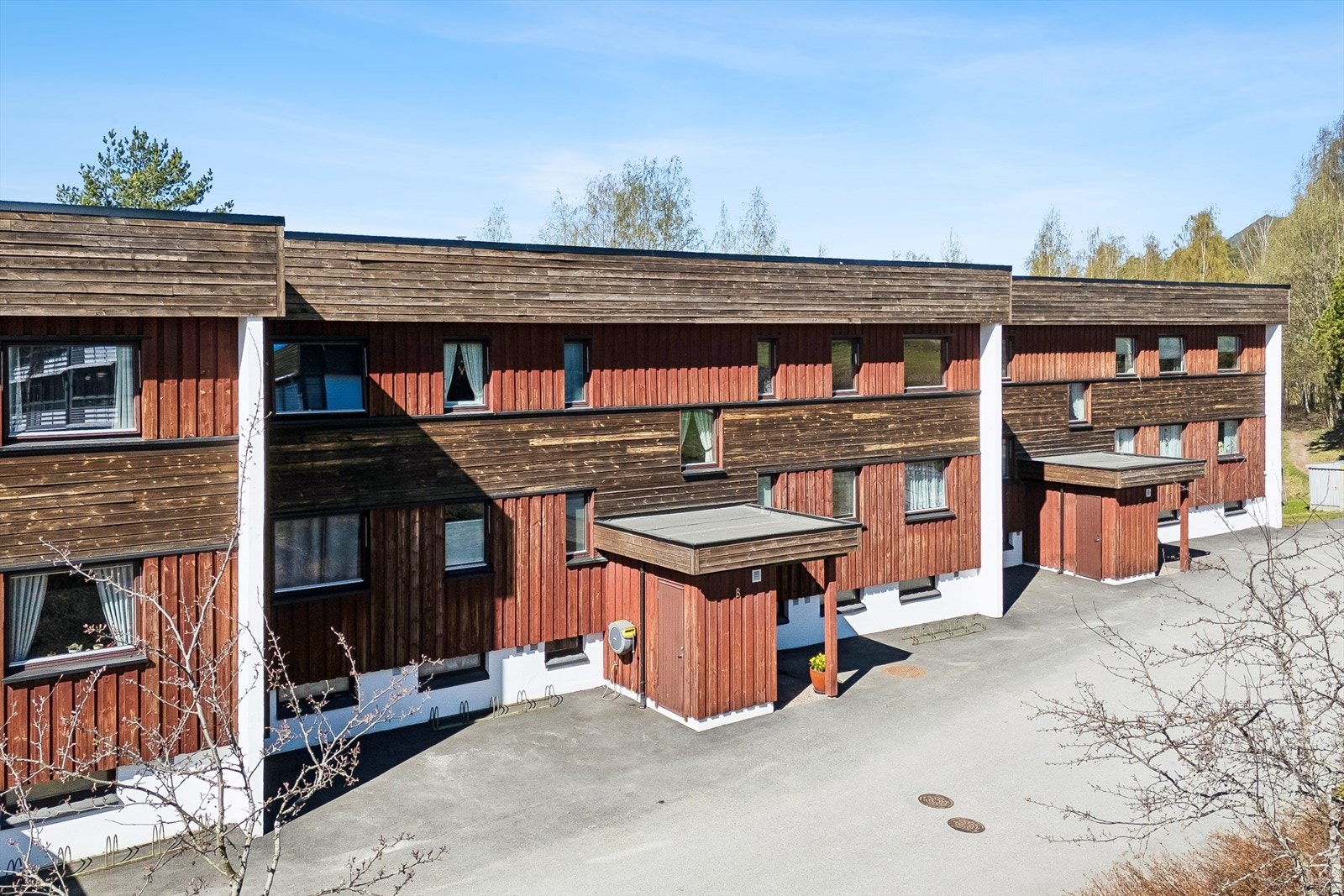 Borettslaget ligger i et etablert og rolig boligområde. Galleribilde