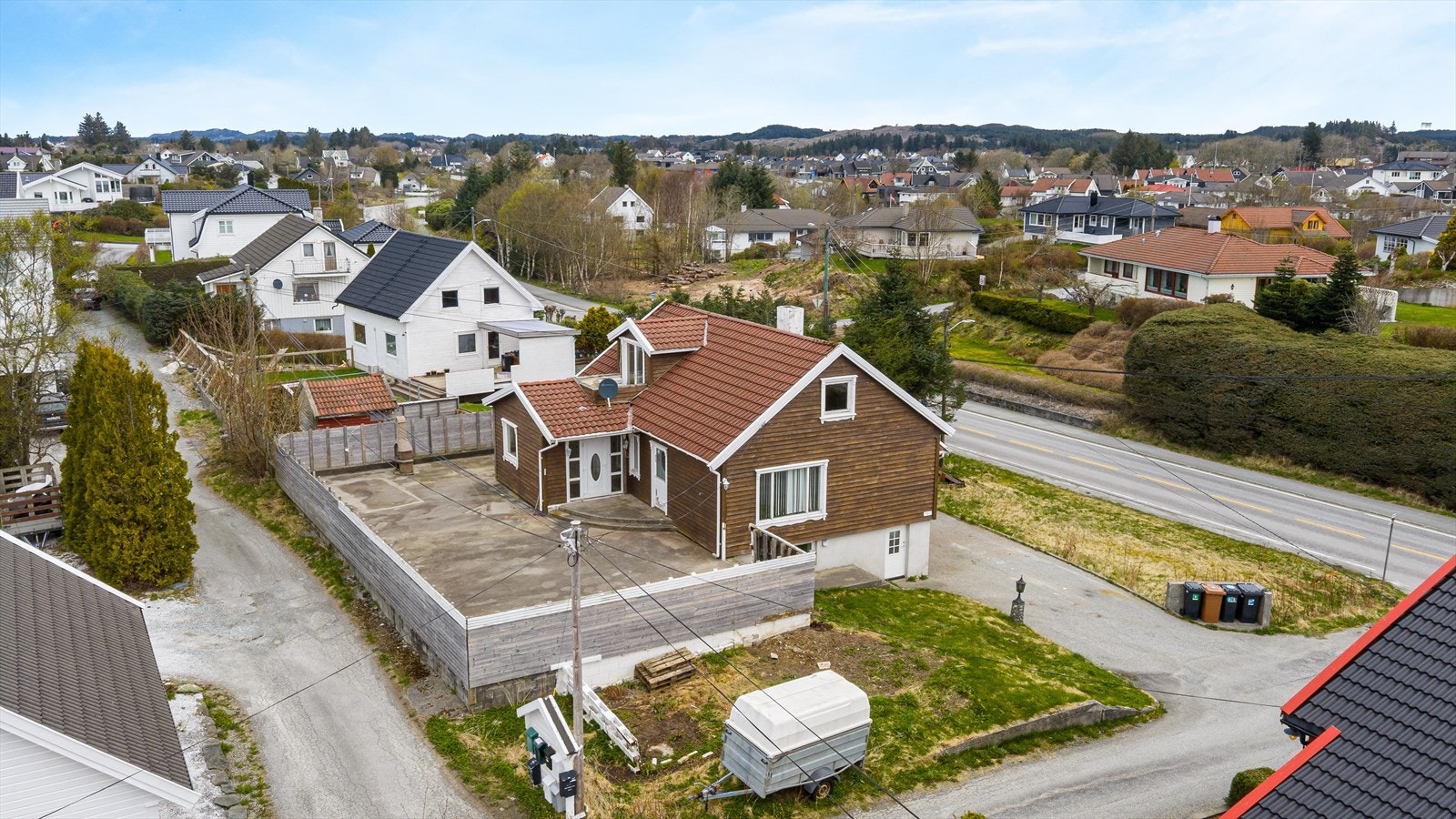 Kjøper må påregne store utbedringer/renovering. Galleribilde