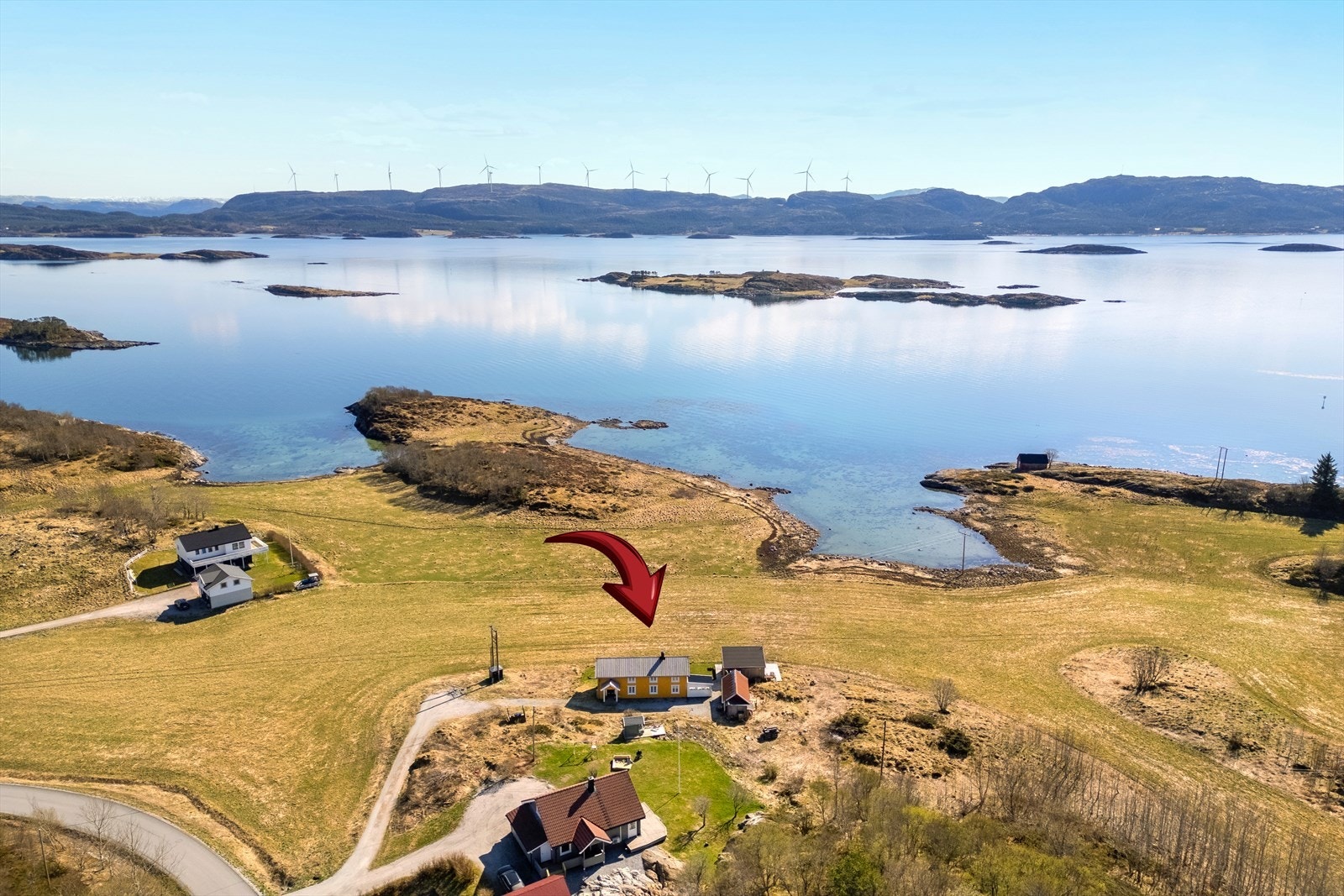 Aktiv Eiendomsmegling ved Anniken E Waagø har gleden av å presentere Arnøyvegen 482, foto Jimmy Seo Galleribilde