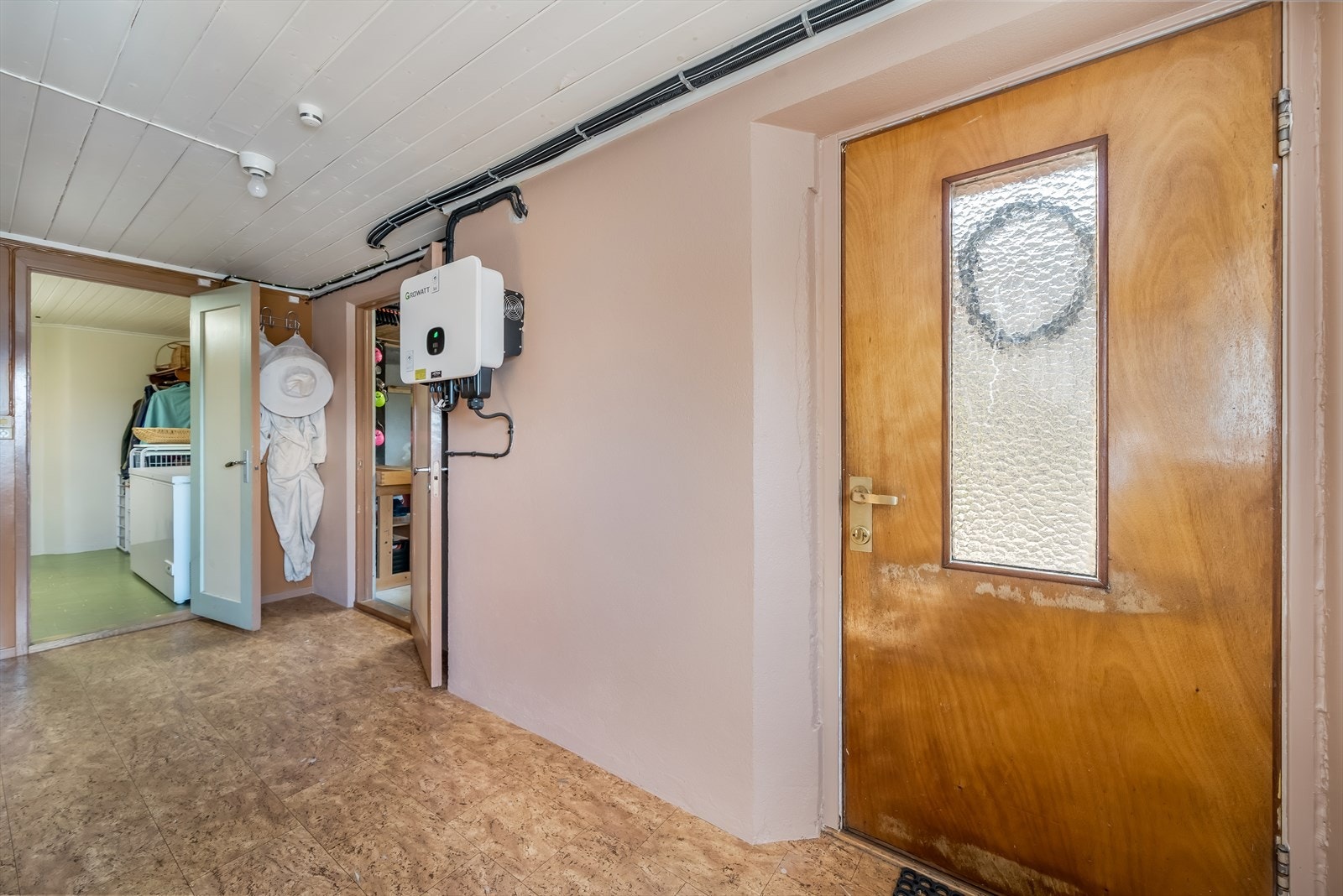 Gang i underetasjen. Galleribilde