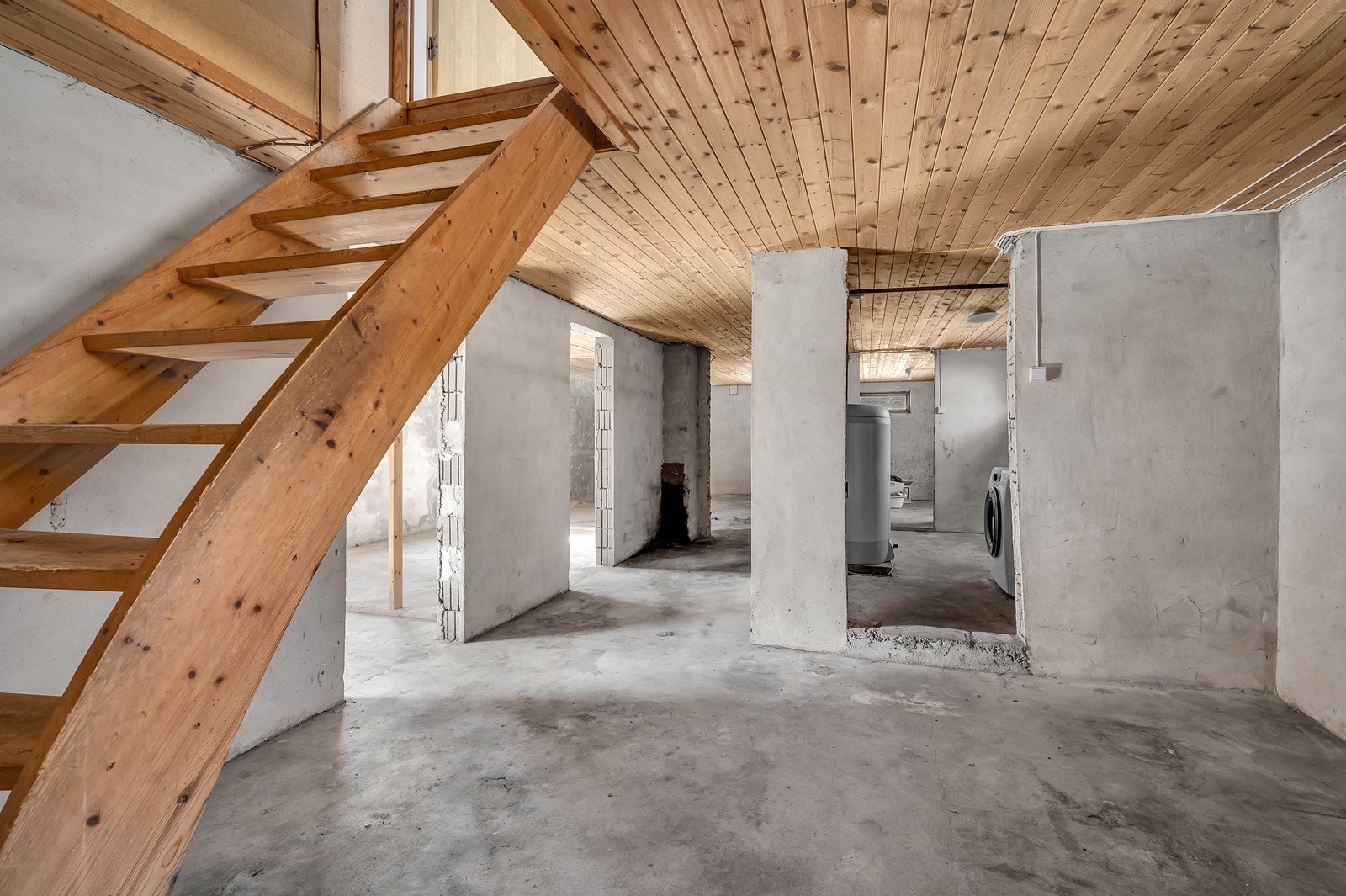 Uinnredet underetasje Galleribilde