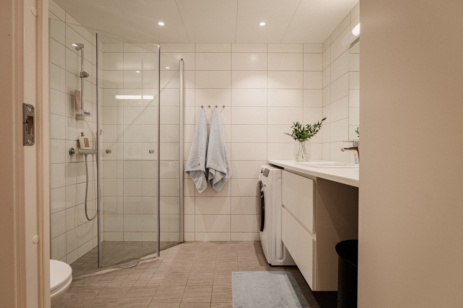 Opplegg for vaskemaskin. Vannbåren gulvvarme. Galleribilde