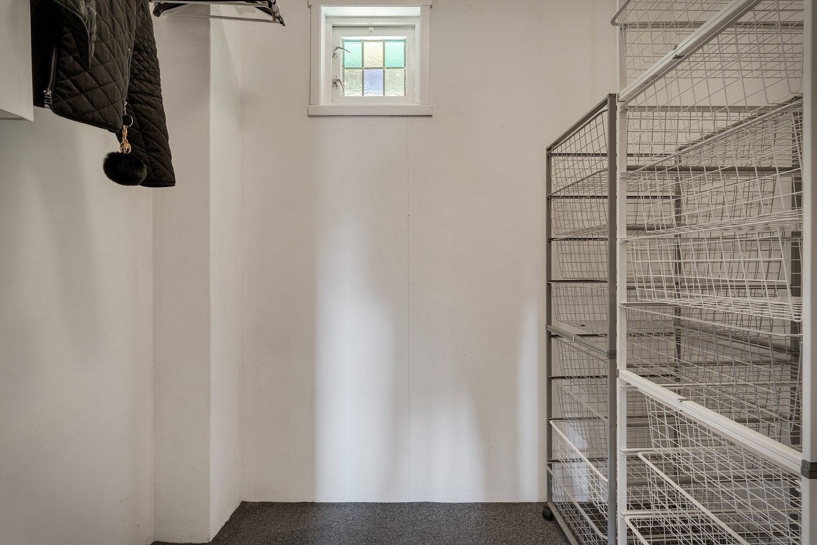 - Fra vaskerommet kommer man videre til den innvendige boden - Galleribilde