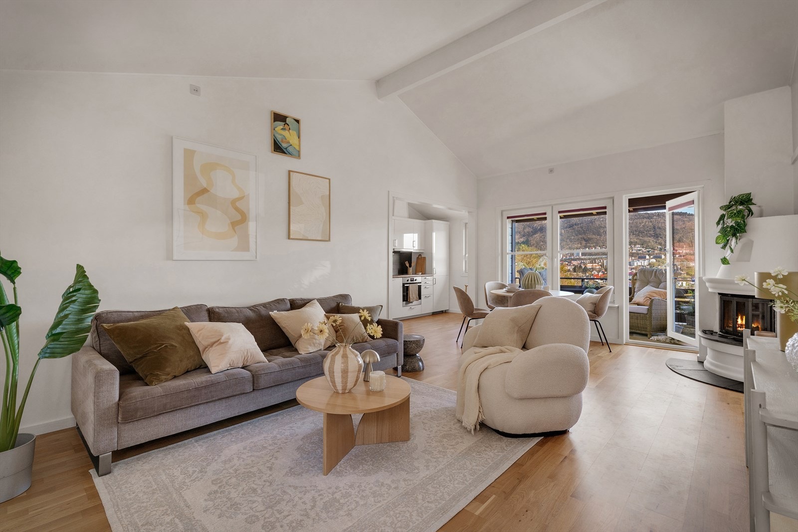 - Velkommen til denne fine leiligheten i Grønnestølstunet 63. Foto: Holger Irgan Schanke - Galleribilde