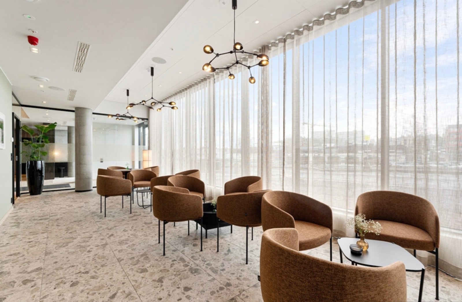 Boligen er tilknyttet Selvaag Pluss (les mer i annonse). Selvaag pluss byr på hyggelige fellesareal med lounge, treningsrom, møterom og kjøkken Galleribilde