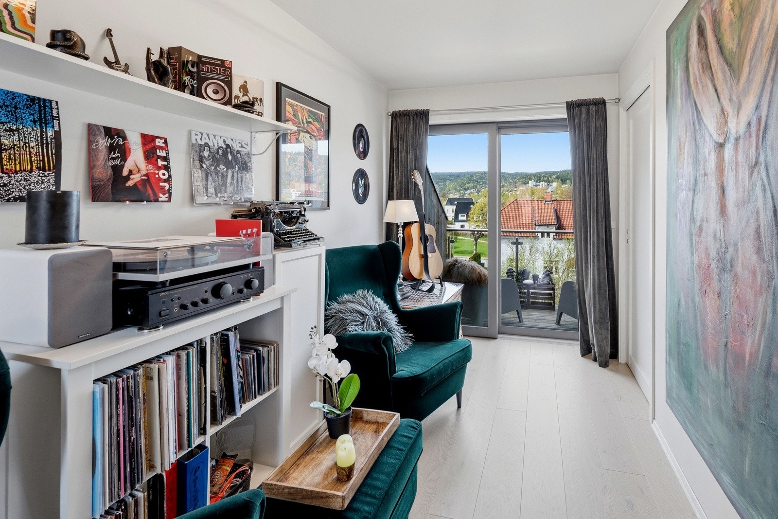 Stuen med utgang til veranda Galleribilde