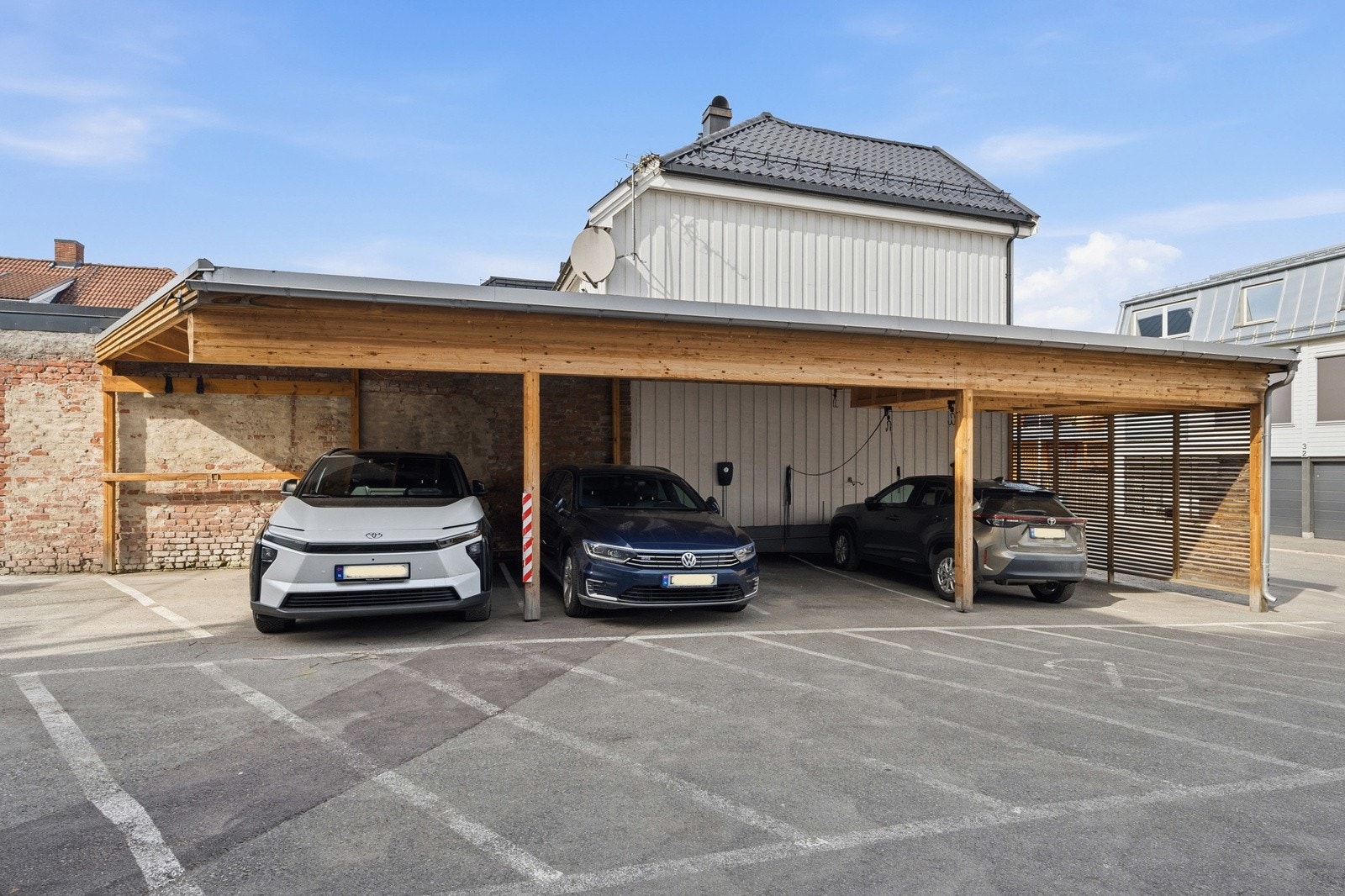 1 car port medfølger Galleribilde