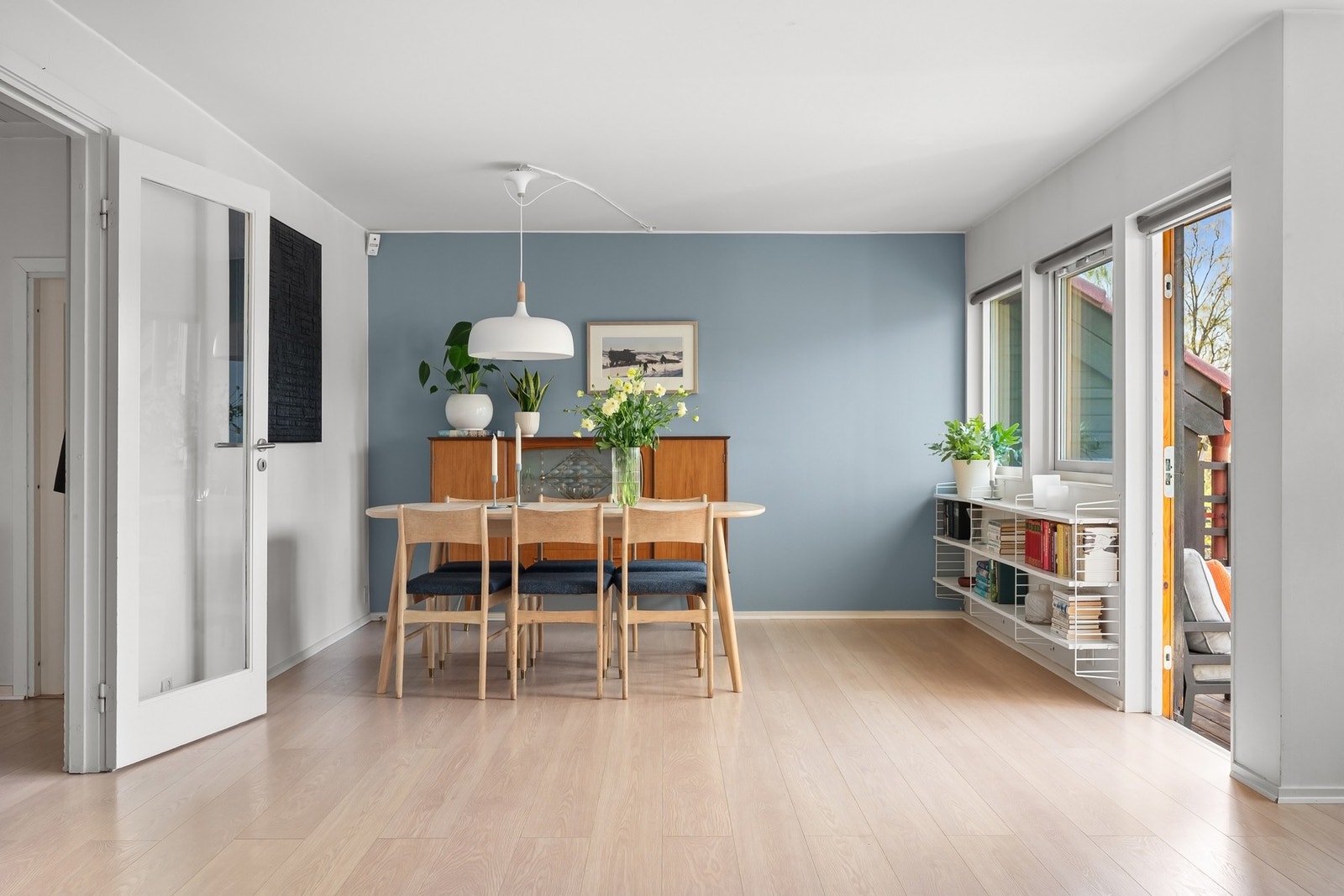 God plass til spisebord i stuen. Galleribilde