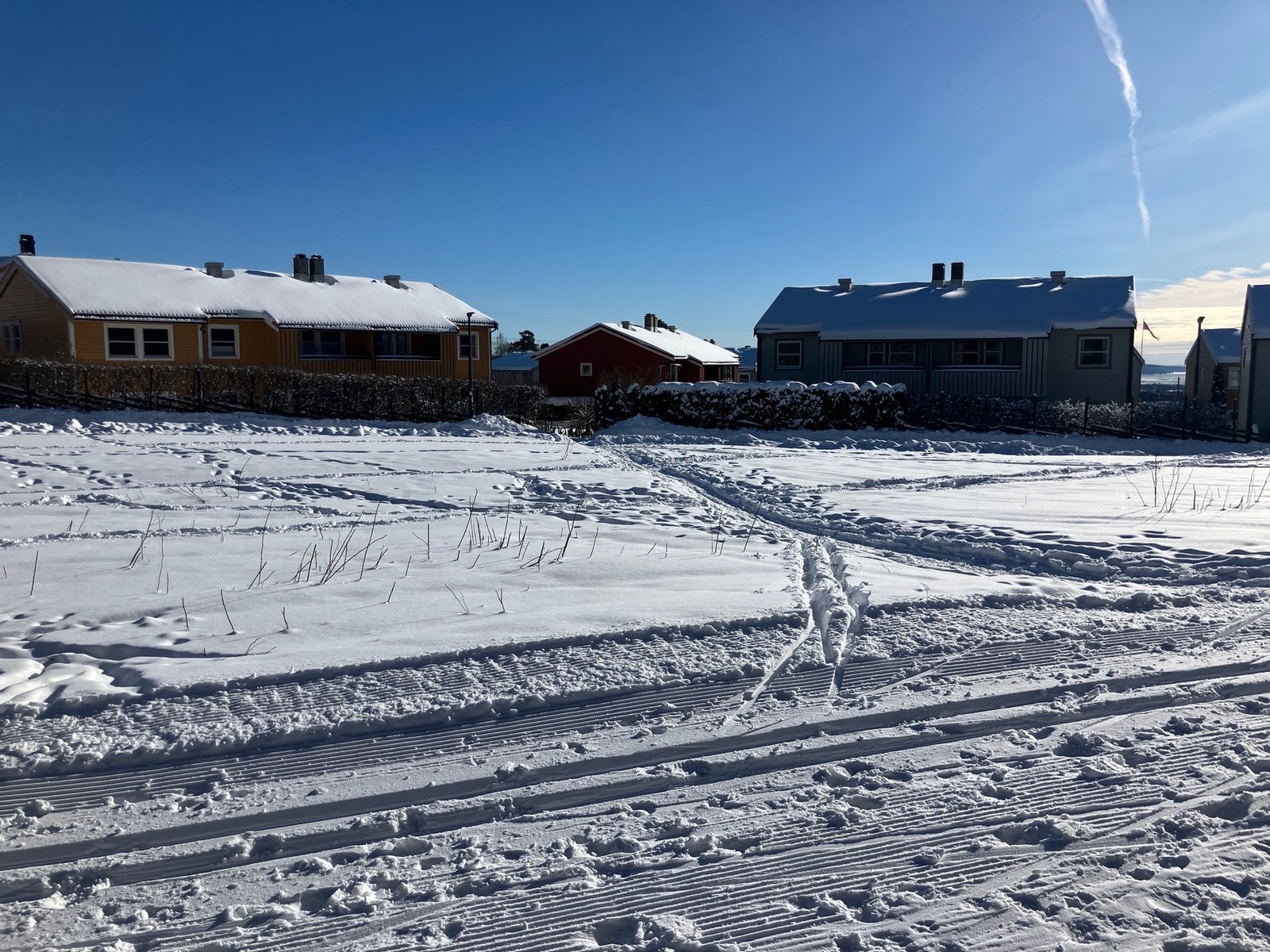 Maskinpreparerte skispor, rett ut i Nordmarka. 150 m fra utgangsdøren. Galleribilde