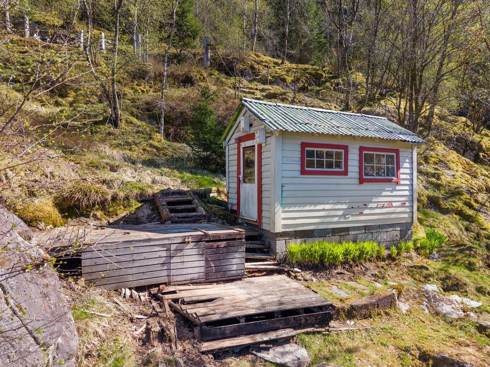 Vedbod / uthus Galleribilde