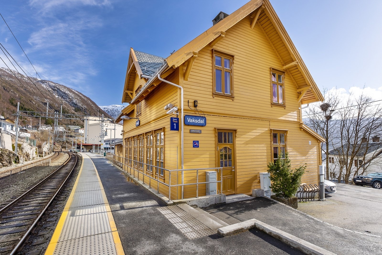 Nærområdet - Vaksdal stasjon (toget tar deg kjapt og enkelt til Arna og Bergen sentrum) Galleribilde