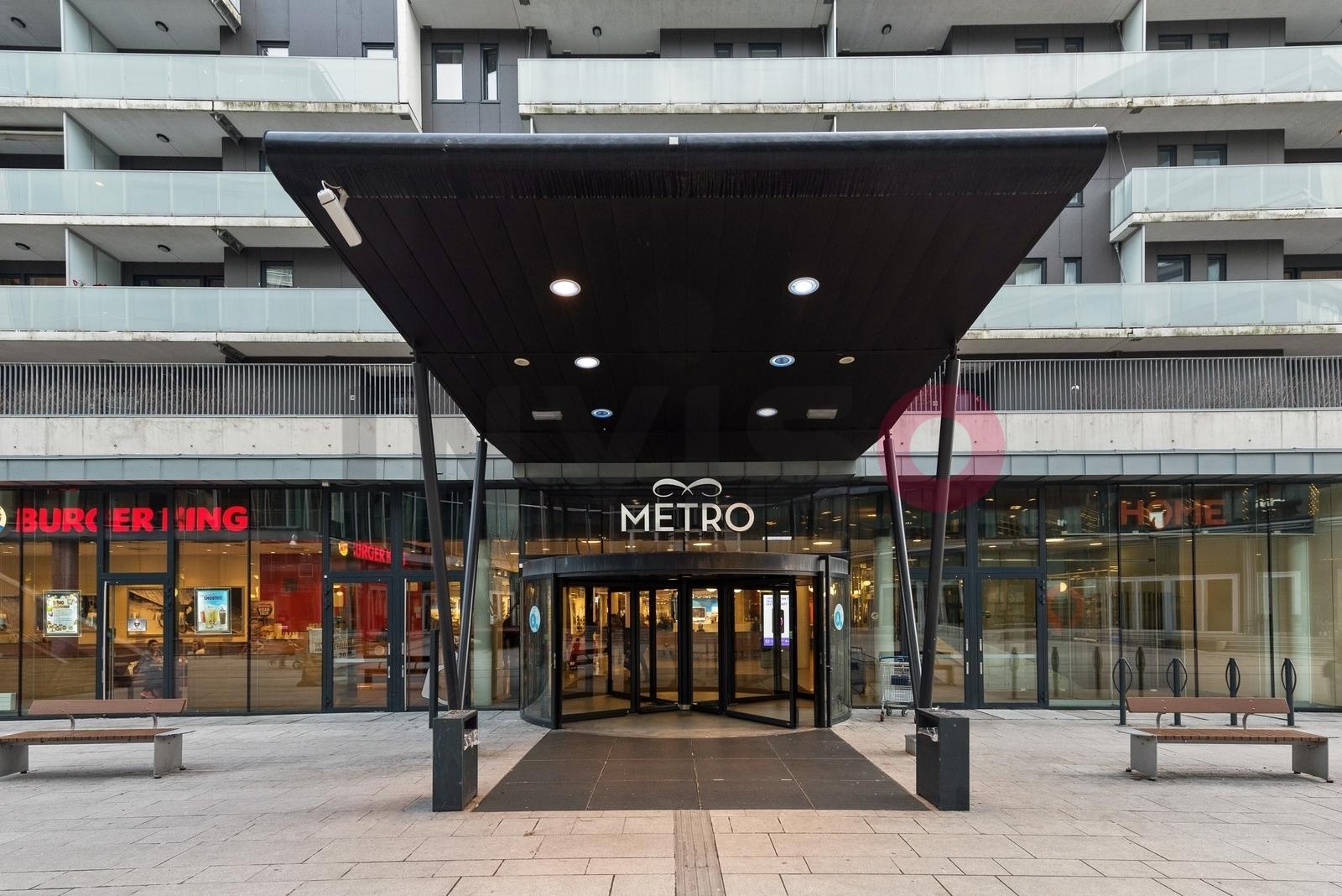 Metro senter ligger også i Lørenskog sentrum, med ytterligere shoppingmuligheter. Galleribilde