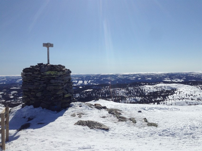 Bjørgovarden (1138 moh) er et lett og populært turmål året rundt. Galleribilde