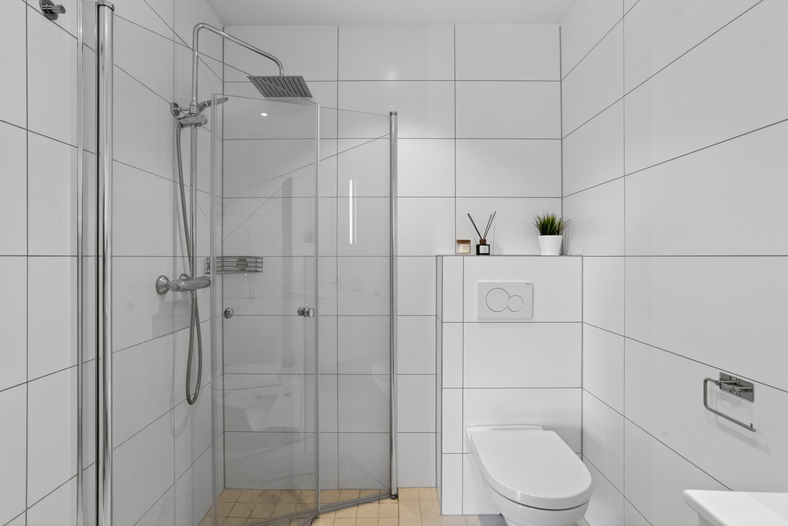 Balansert ventilasjon sørger for et godt inneklima på badet. Galleribilde