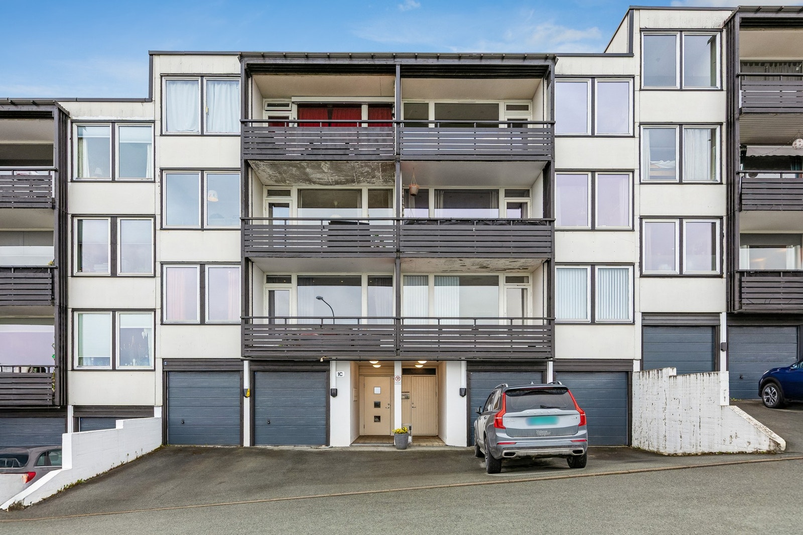 En flott 3-roms selveierleilighet beliggende i 2. etasje. Galleribilde