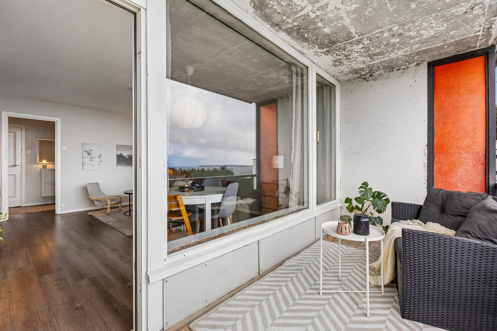 Fra stuen har du utgang til en romslig balkong på 7 kvm. Galleribilde